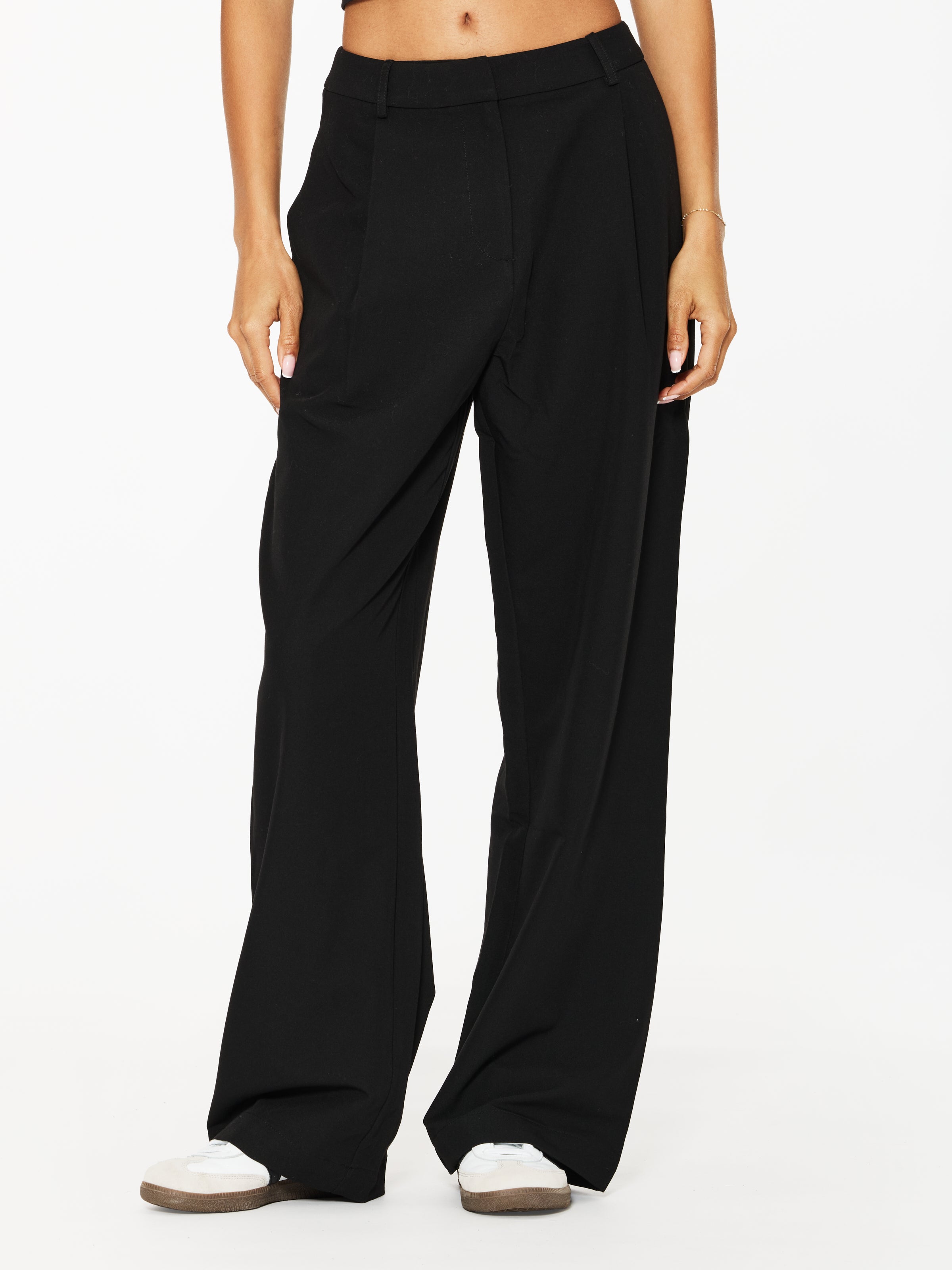 All Fenix Pin Tuck Longline Pant – The Shop at Equinox