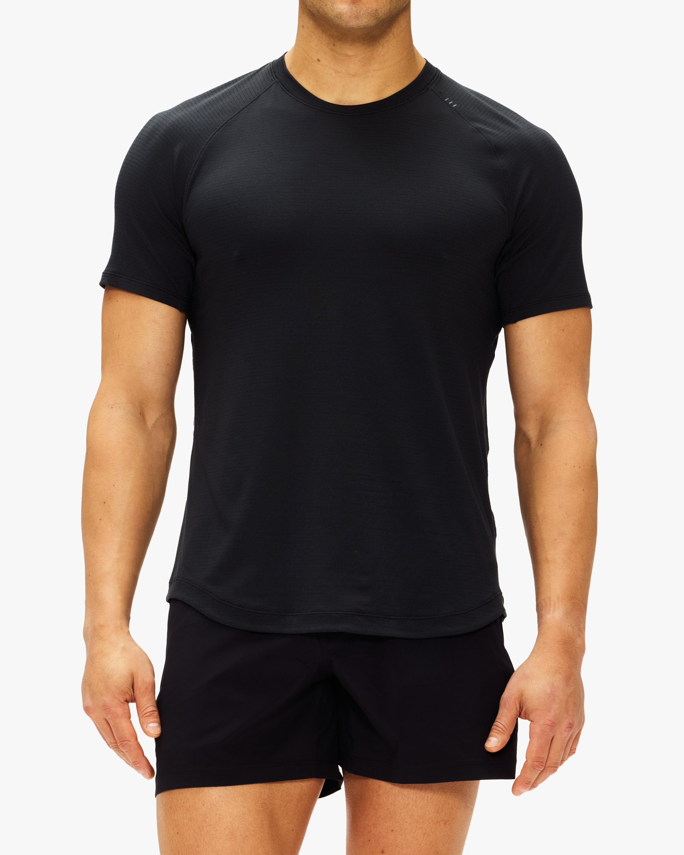 Lululemon License to Train Short Sleeve – The Shop at Equinox