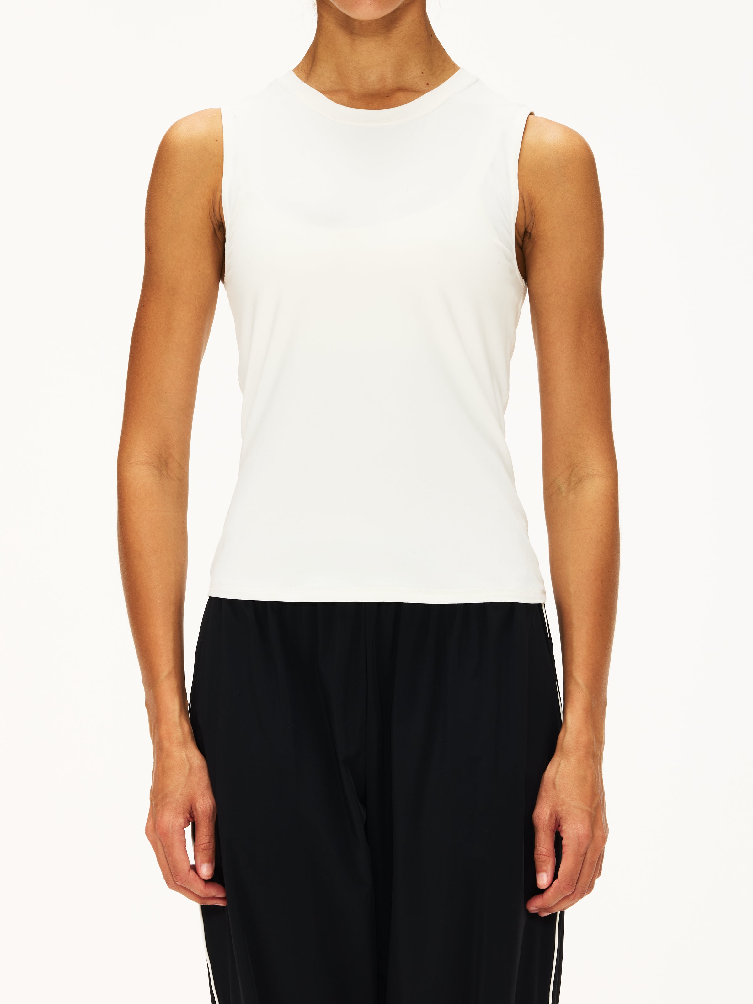 Splits59 Carter Airweight Lite Tank – The Shop at Equinox