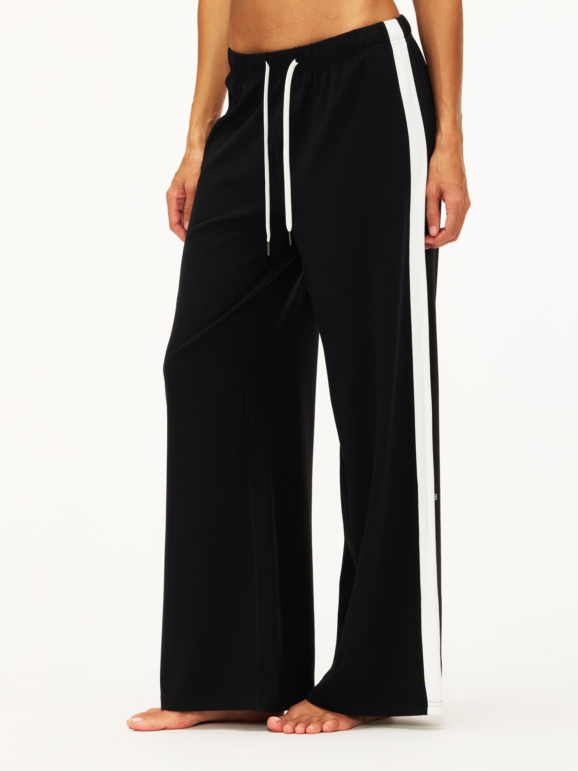 Splits59 Willow Airweight Wide Leg – The Shop at Equinox
