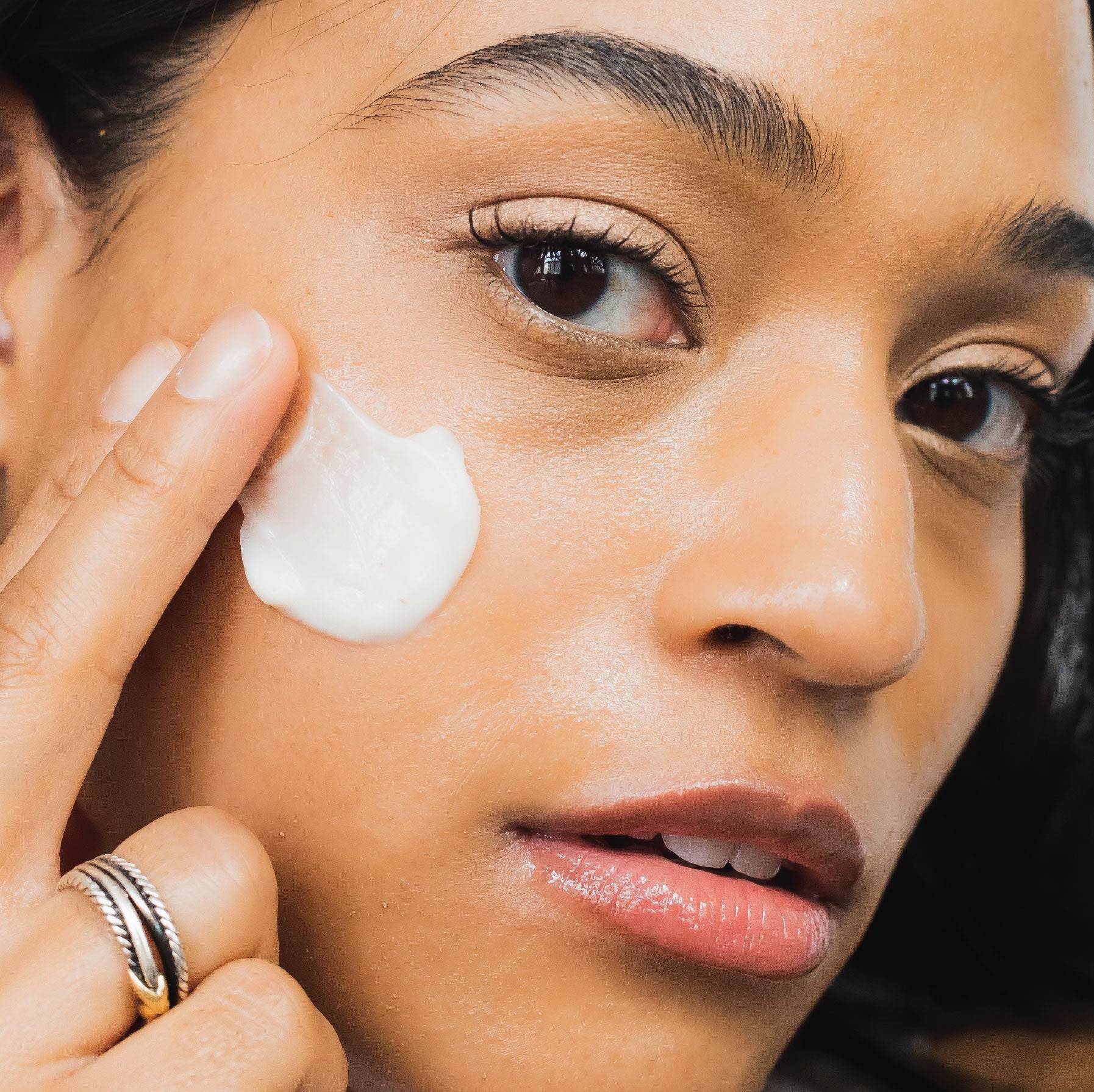 Dr. Devgan Advanced Vitamin B+E Recovery Cream