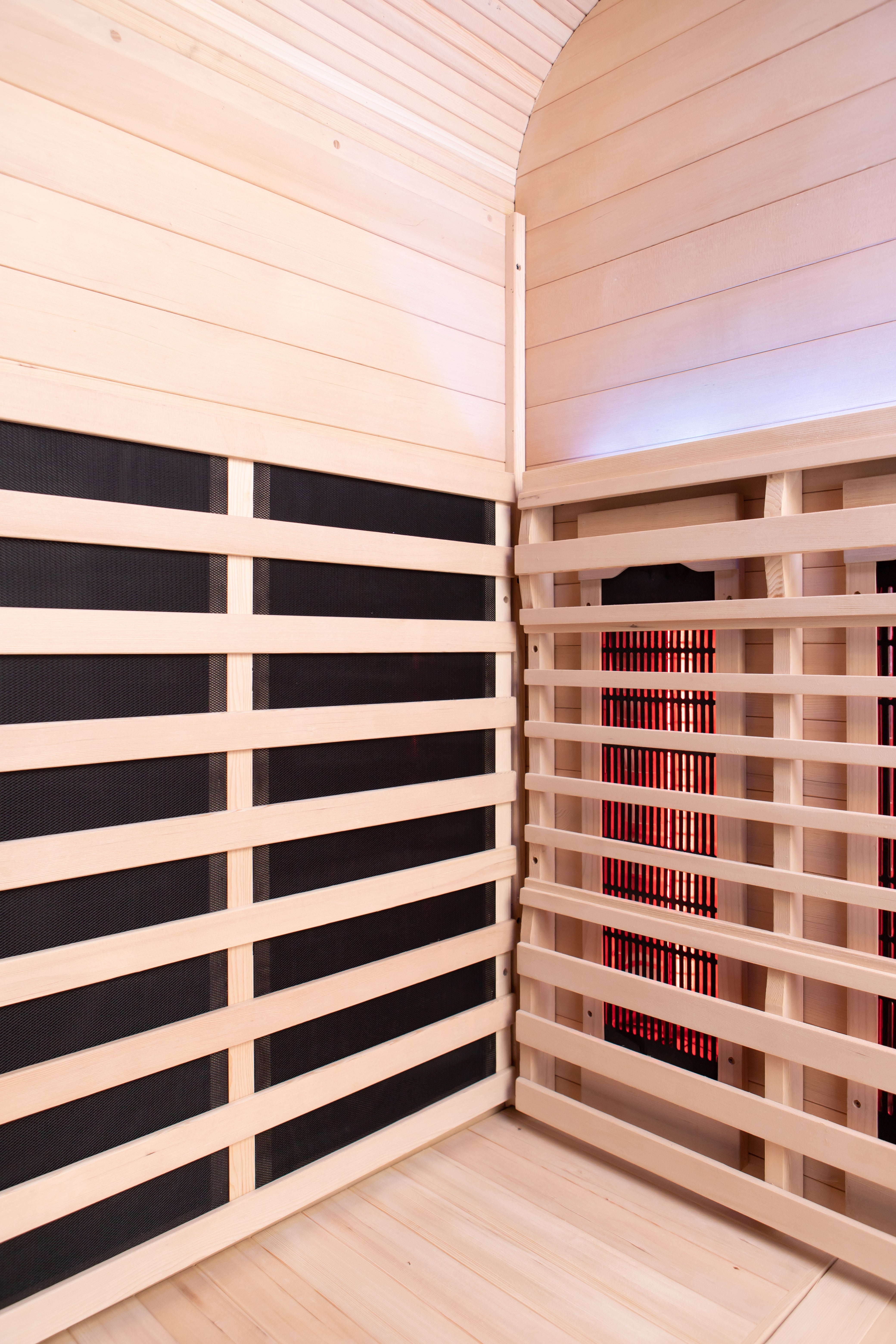 El Capitan 4-Person Outdoor Full Spectrum Infrared Sauna with Full-Body Medical-Grade Red Light Therapy and Smart WiFi App Control