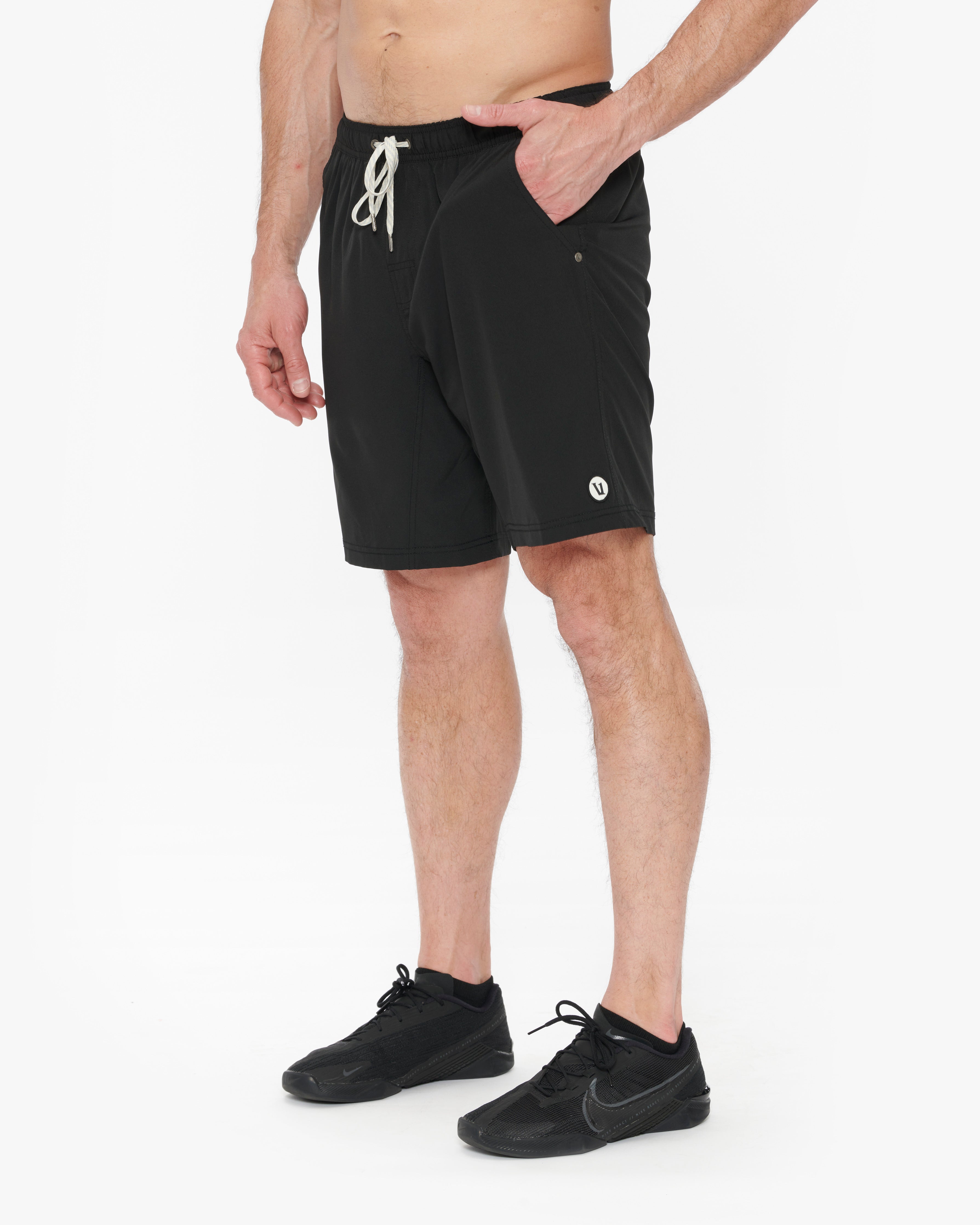 VUORI KORE SHORT 7.5" - LINED