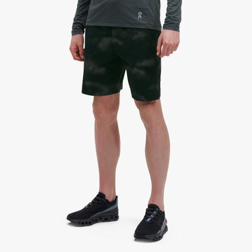 On Hybrid Shorts Lumos – The Shop at Equinox