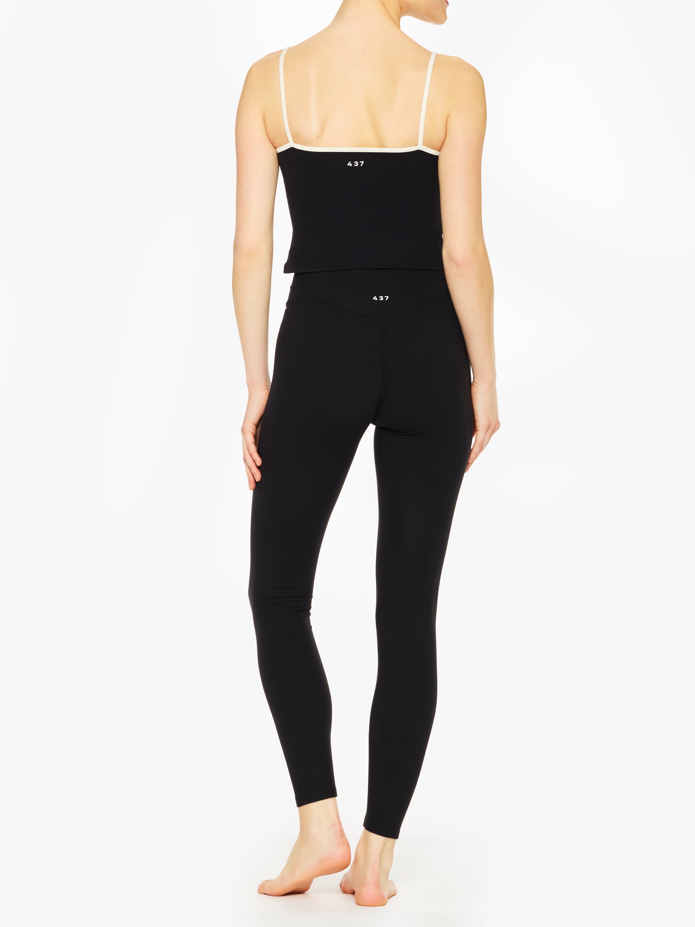 437 The V Legging