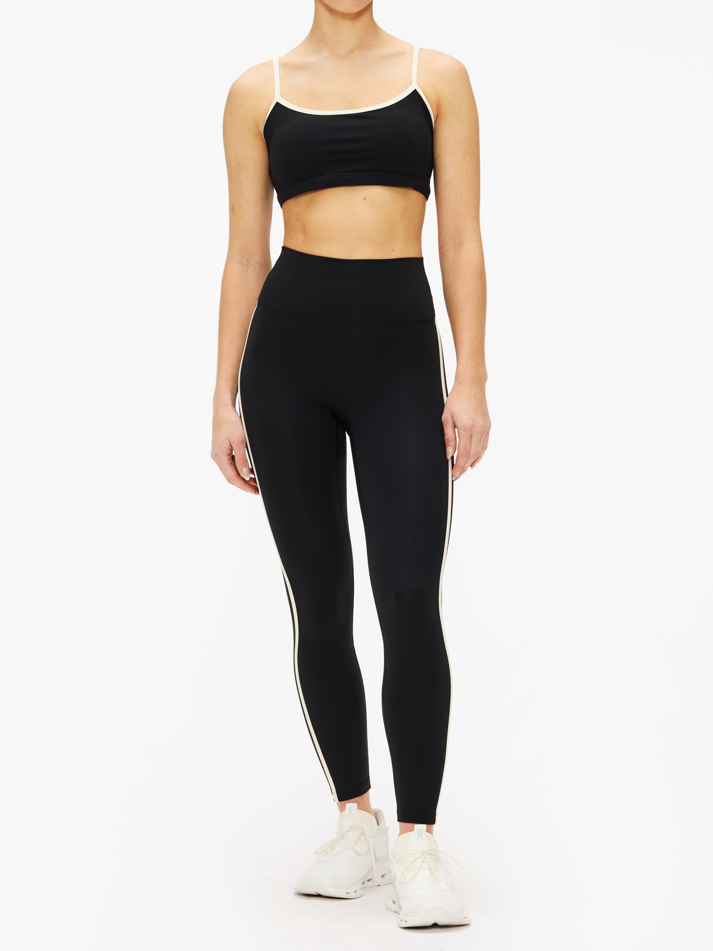 Adanola Ultimate Contrast Strap Scoop Bra