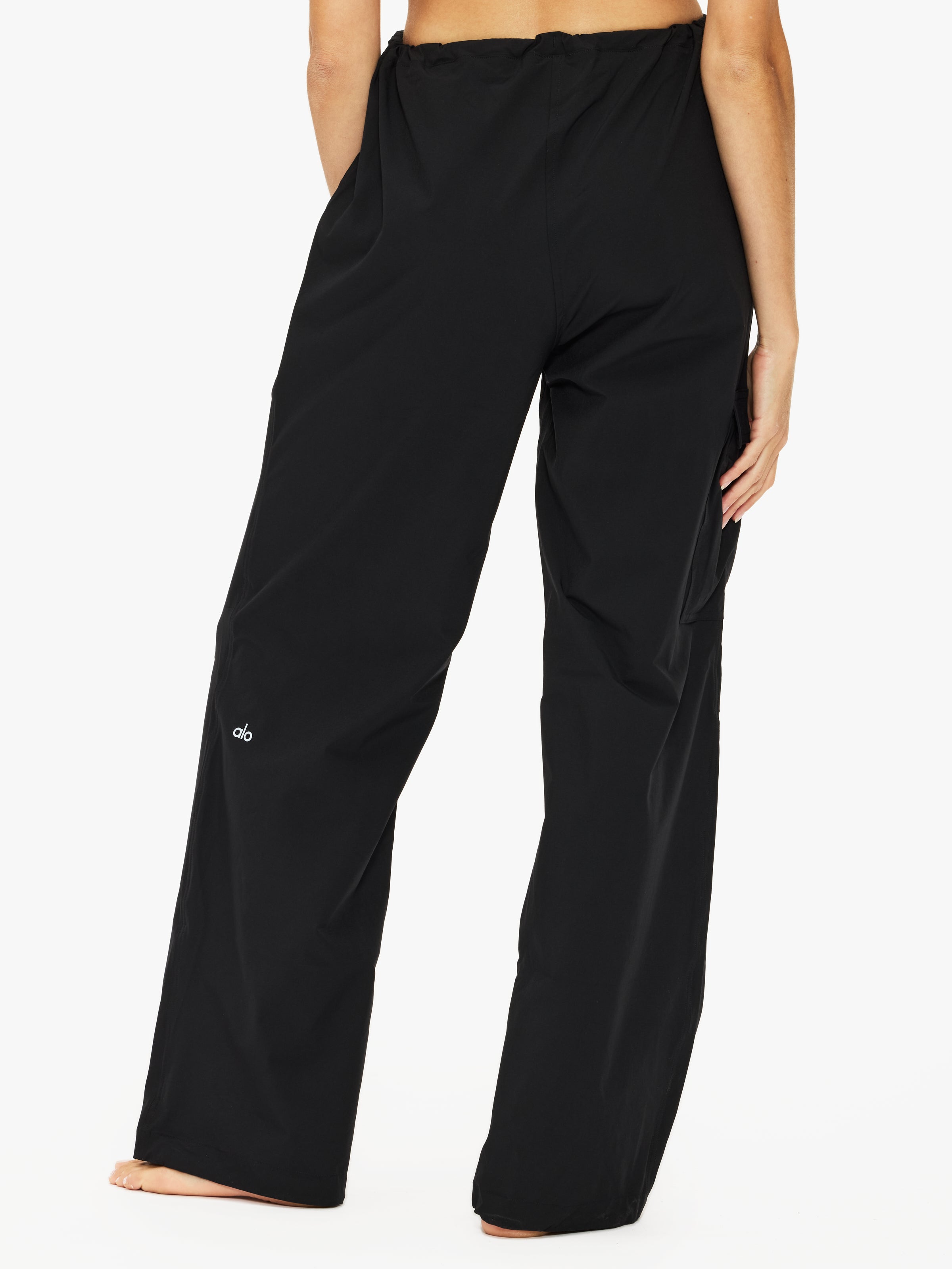 Alo Yoga Low Rise Megastar Cargo Pant