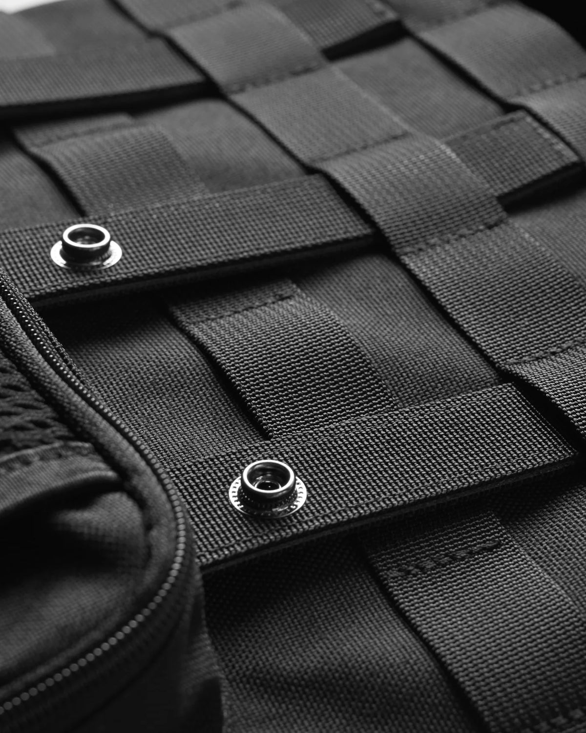 ASRV CORDURA® MODULAR 2-IN-1 CROSSBODY BACKPACK
