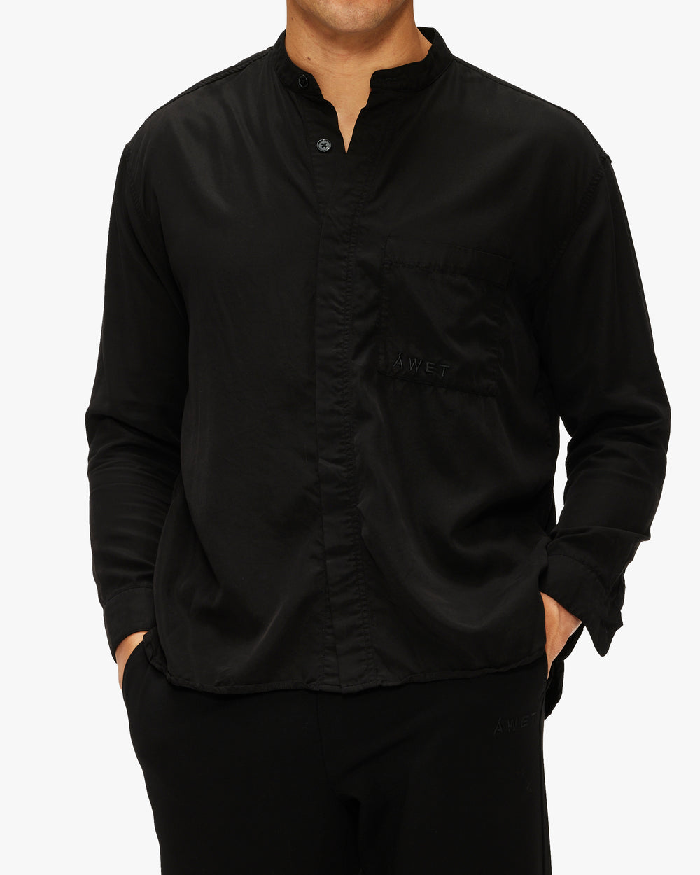 Áwet Hewett Banded Collar Shirt