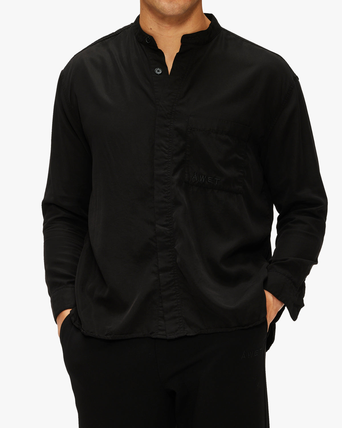 Áwet Hewett Banded Collar Shirt