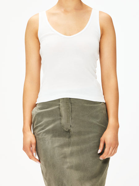All Three Claire Deep V-Tank in Rib – The Shop at Equinox