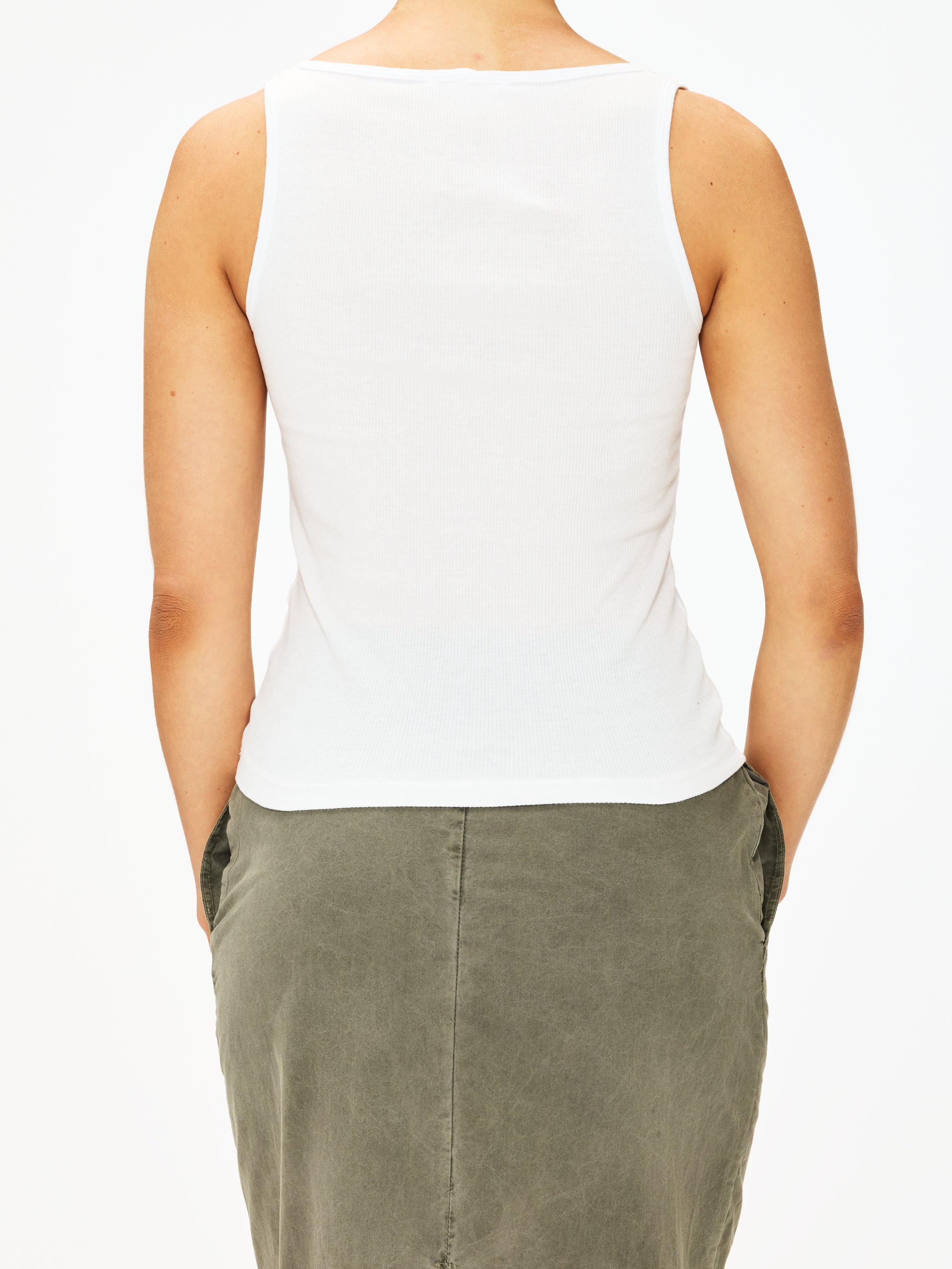 All Three Claire Deep V-Tank in Rib – The Shop at Equinox