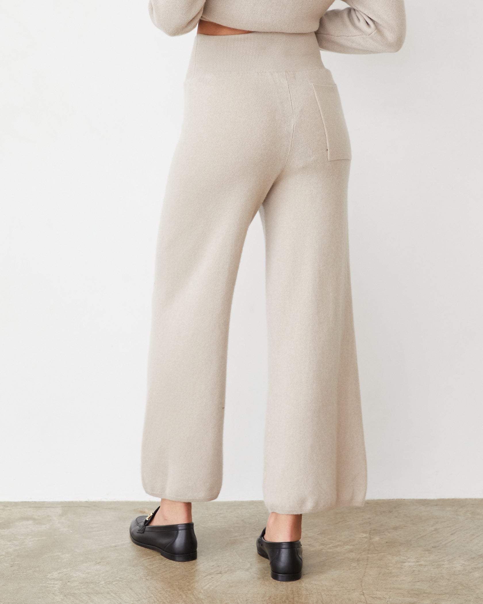 Monrow Cashmere Crop Pant