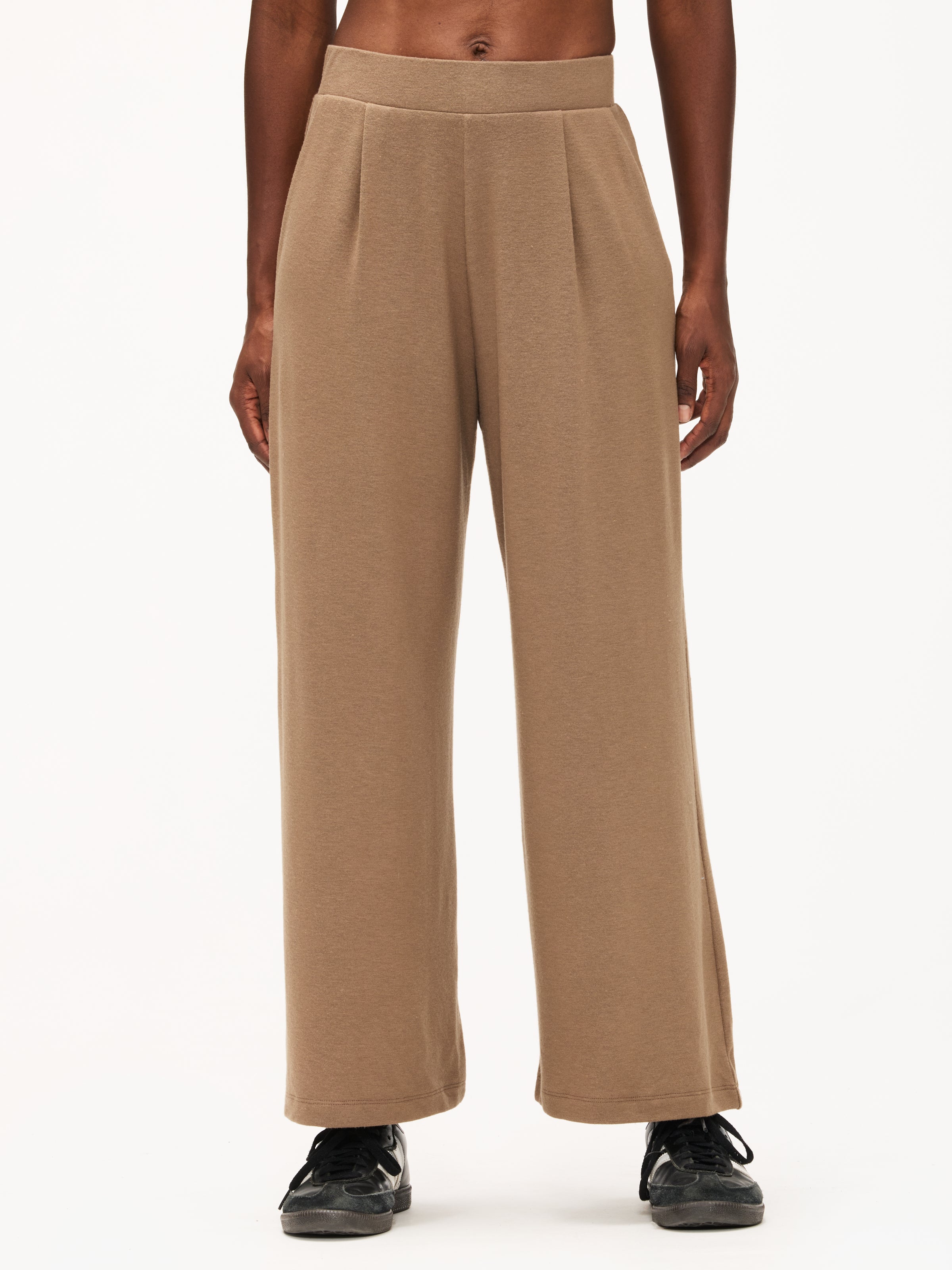 Leset Lauren Crop Pleated Pocket Pant