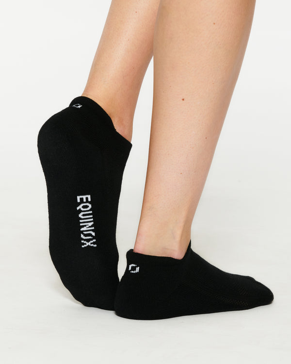 Tavi Aria Grip Socks – The Shop at Equinox