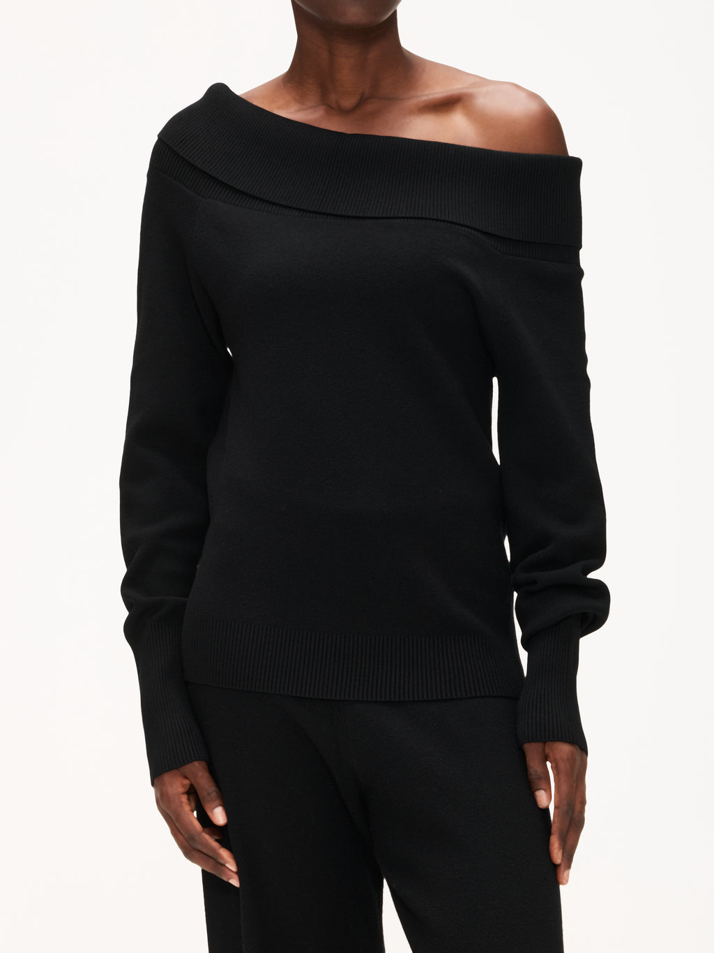 Lune Olly Off-Shoulder Sweater – The Shop at Equinox