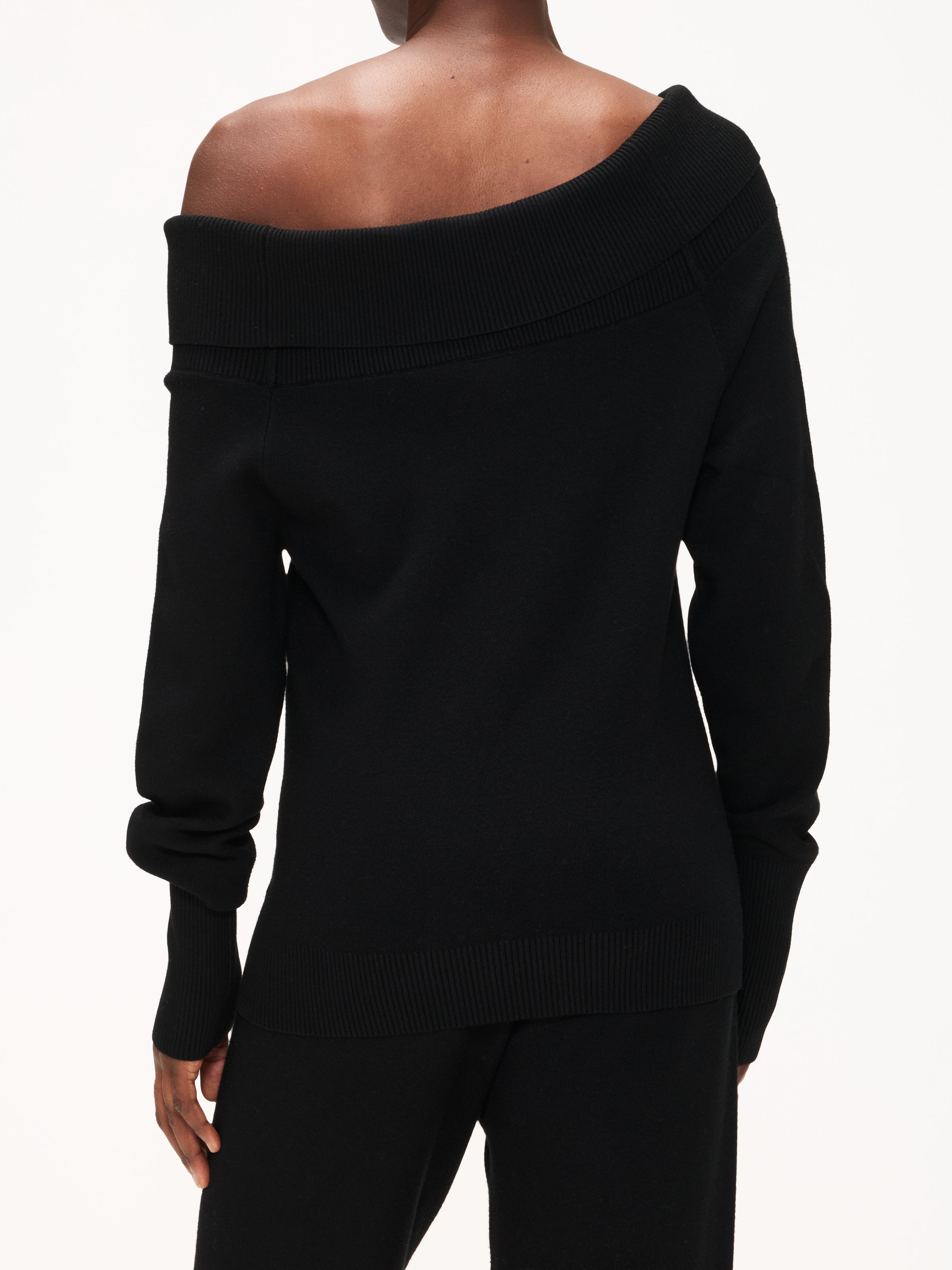 THE TOE Open Off-shoulder Sweat Black M