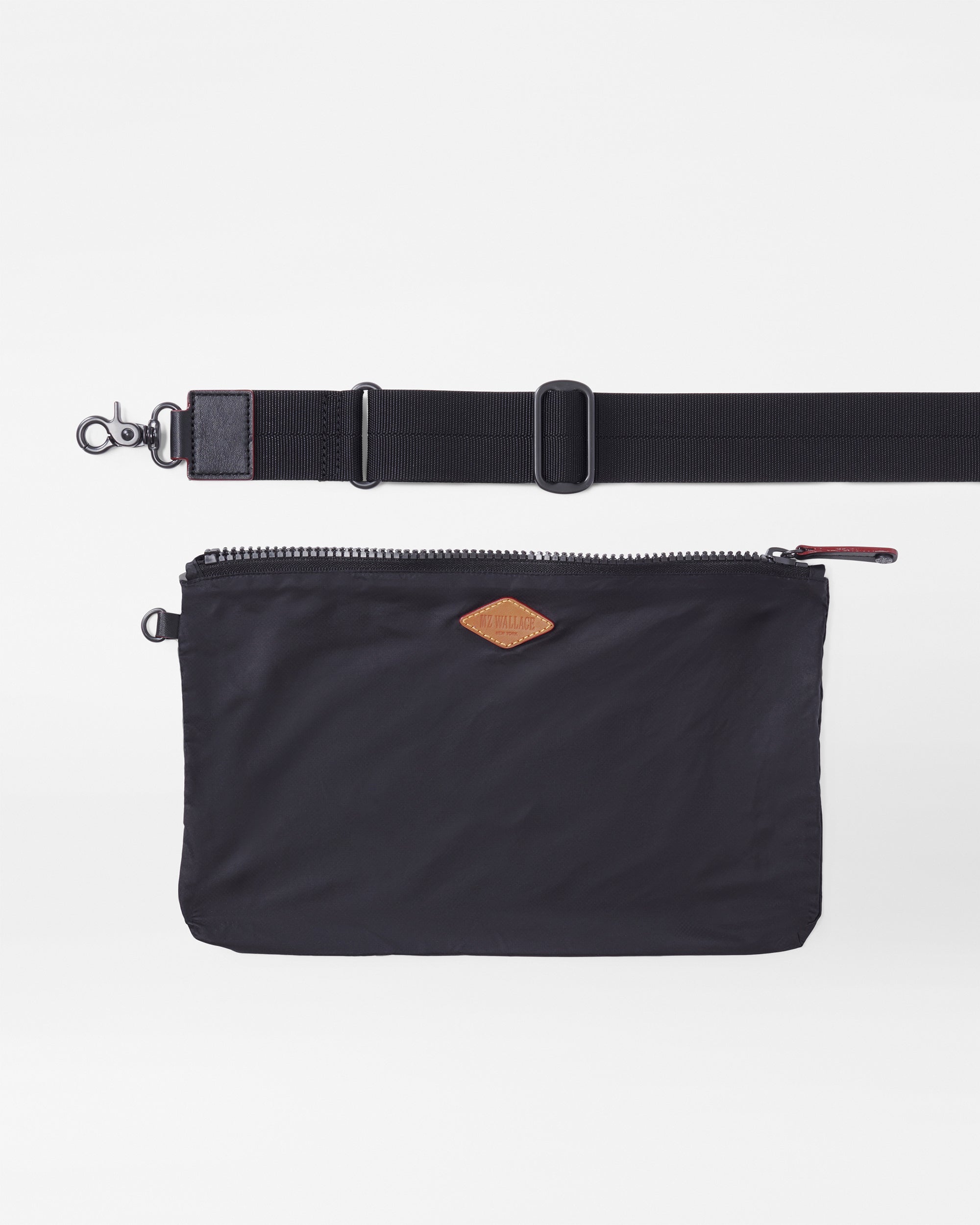 1352X2010_poppy_metro_sling_cr
