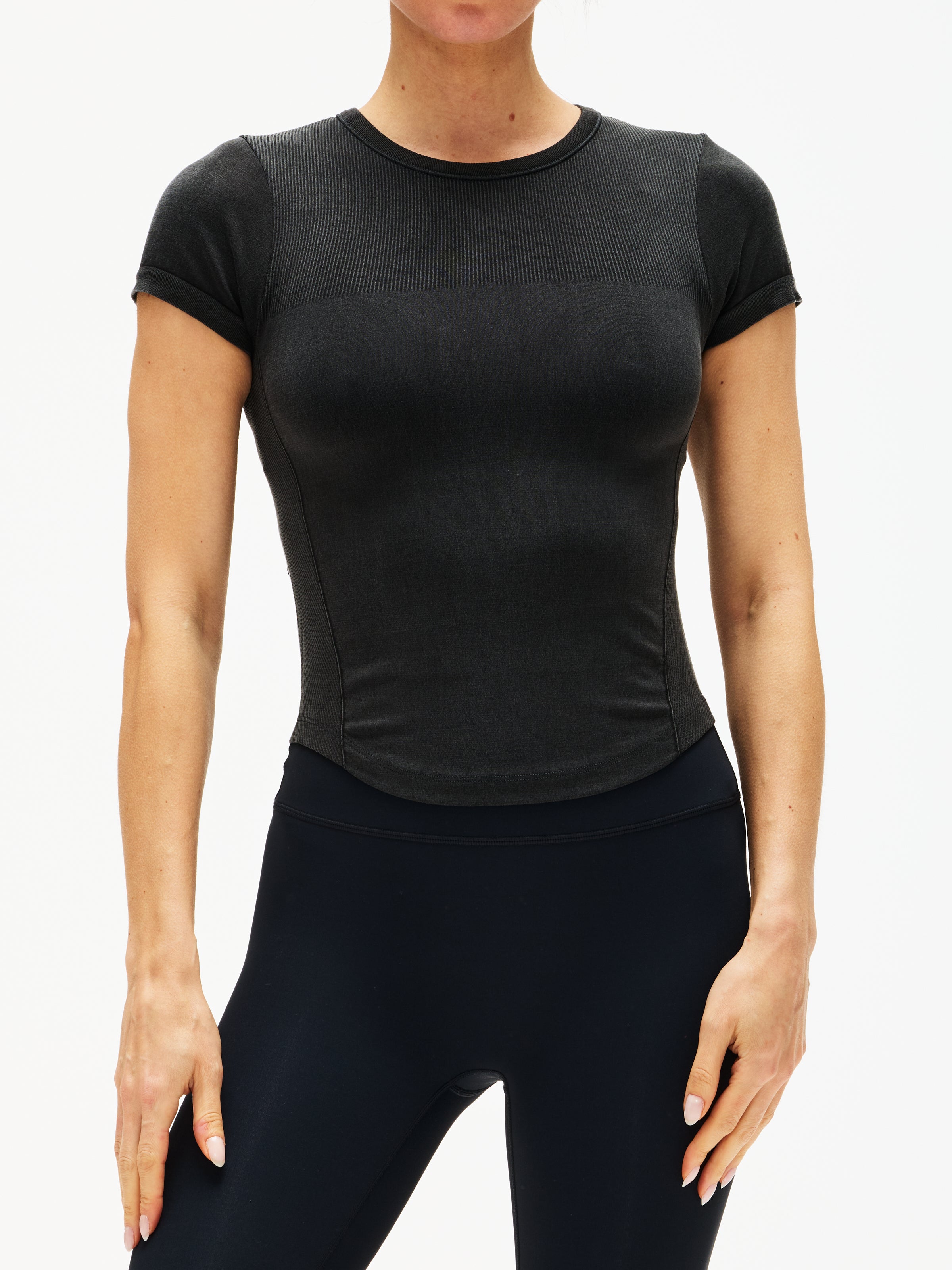 Varley Casper Seamless Tee – The Shop at Equinox