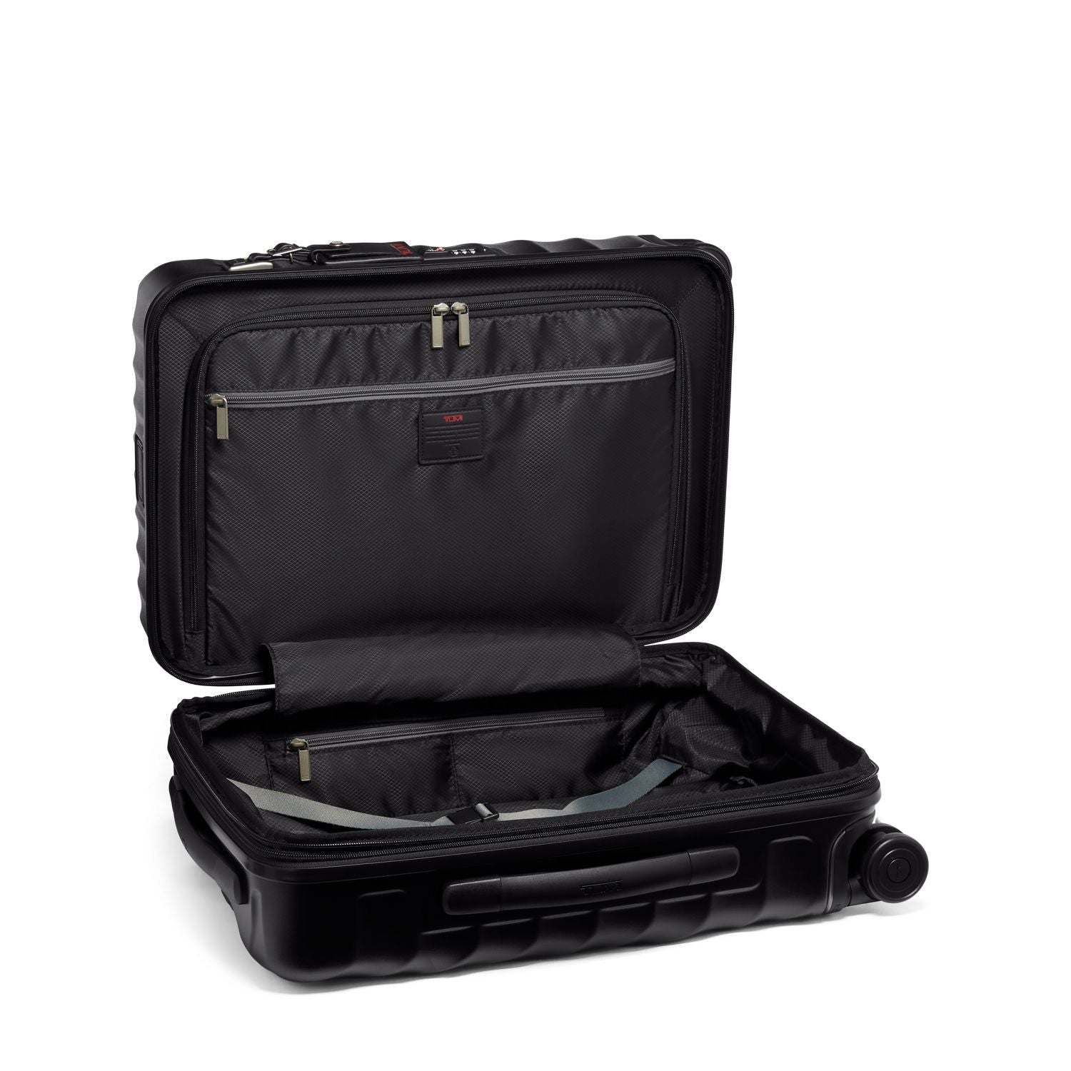 Tumi 19 Degree International Expandable 4 Wheeled Carry-On – The