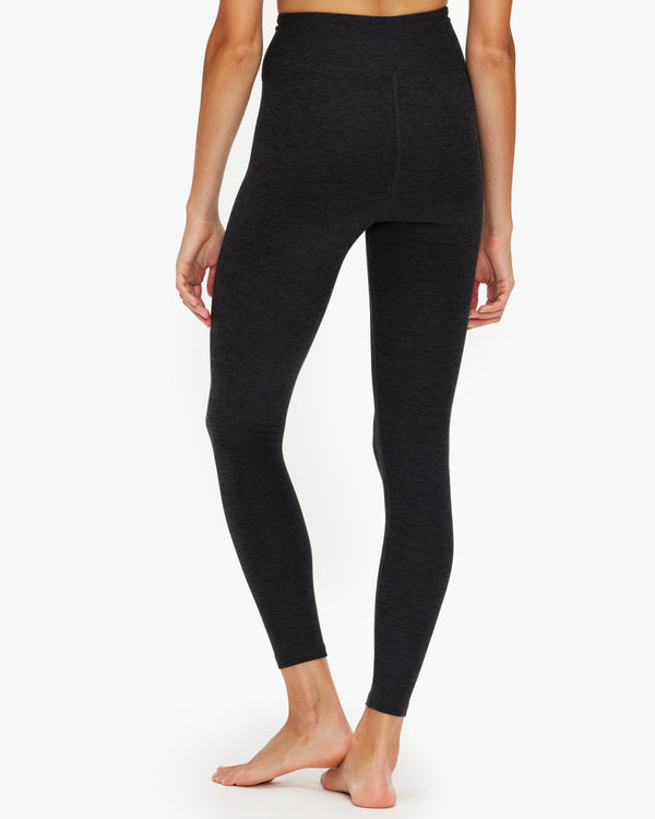 YEAR OF OURS Form Pocket Legging in Black