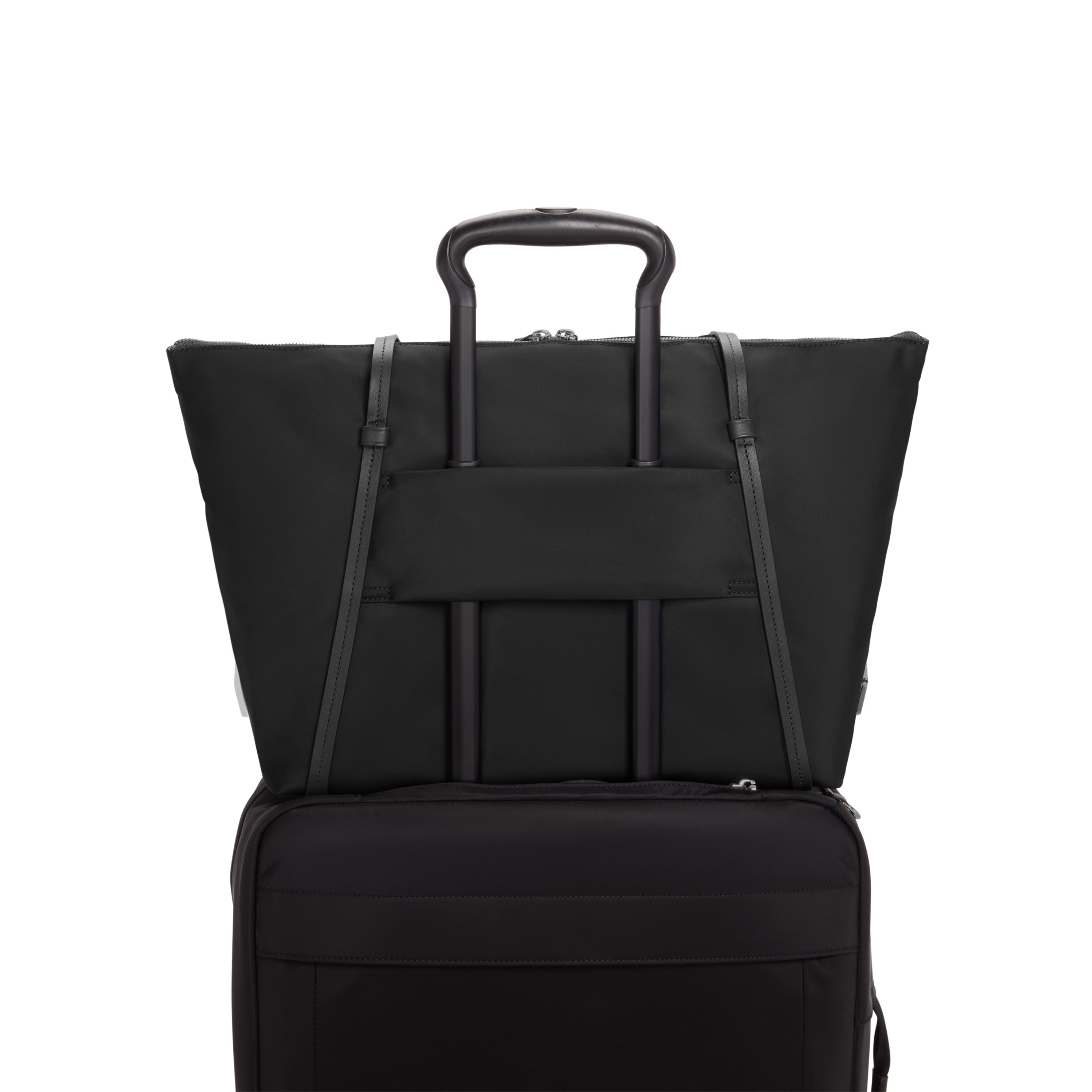 TUMI – The Shop at Equinox