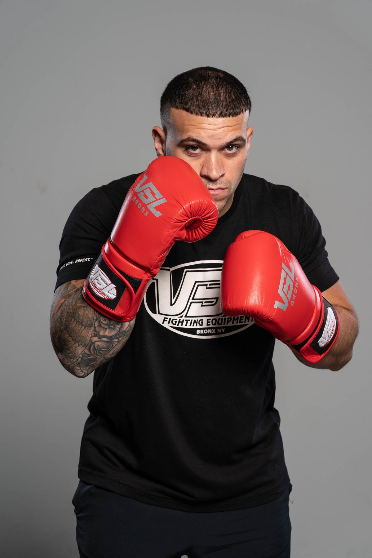 Valle 4000 LEATHER Pro Boxing Gloves