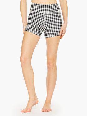 Strut This The Sparrow Short