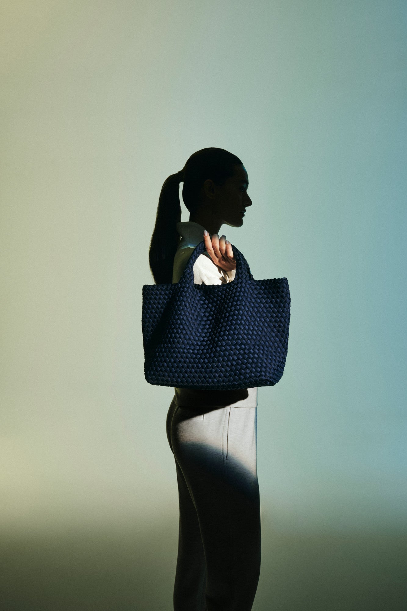 国内発*Naghedi St. Barths Medium Tote トートバッグ Ink Blue St. Barths Medium Tote | Ink Blue