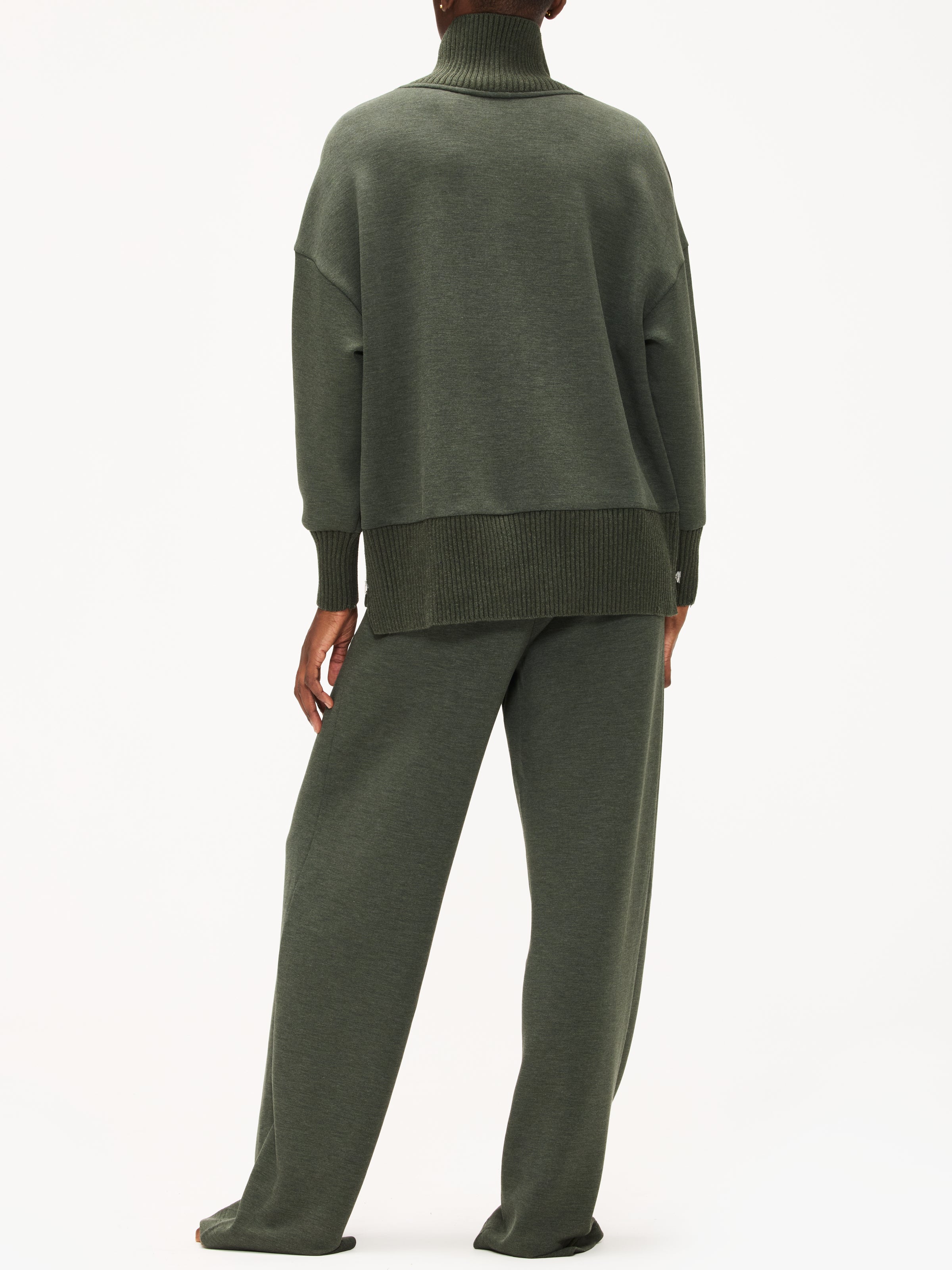 Varley Barker High Neck Sweat – The Shop at Equinox