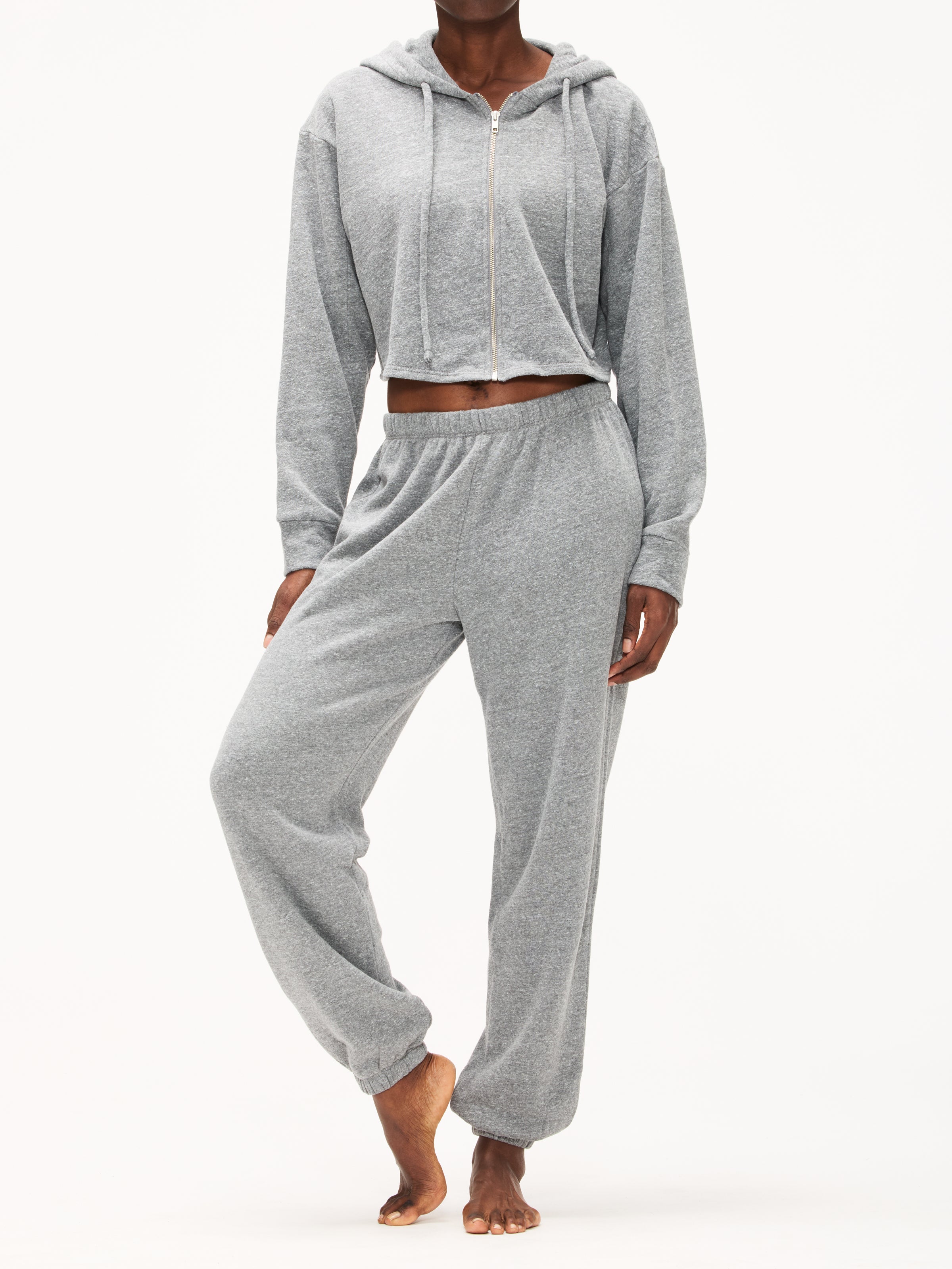 Year of Ours The Classic Zip Up Sweatshirt – The Shop at Equinox