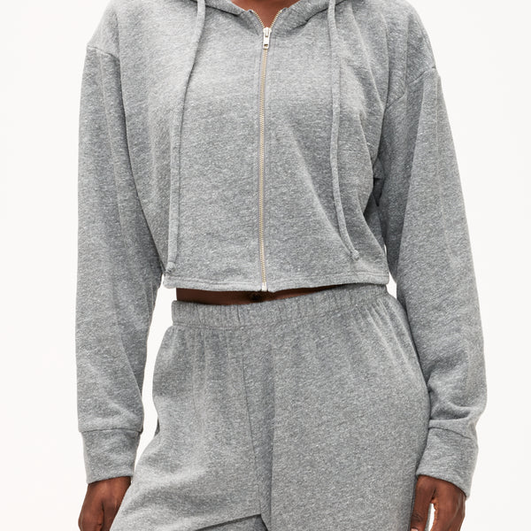 Year of Ours The Classic Zip Up Sweatshirt – The Shop at Equinox