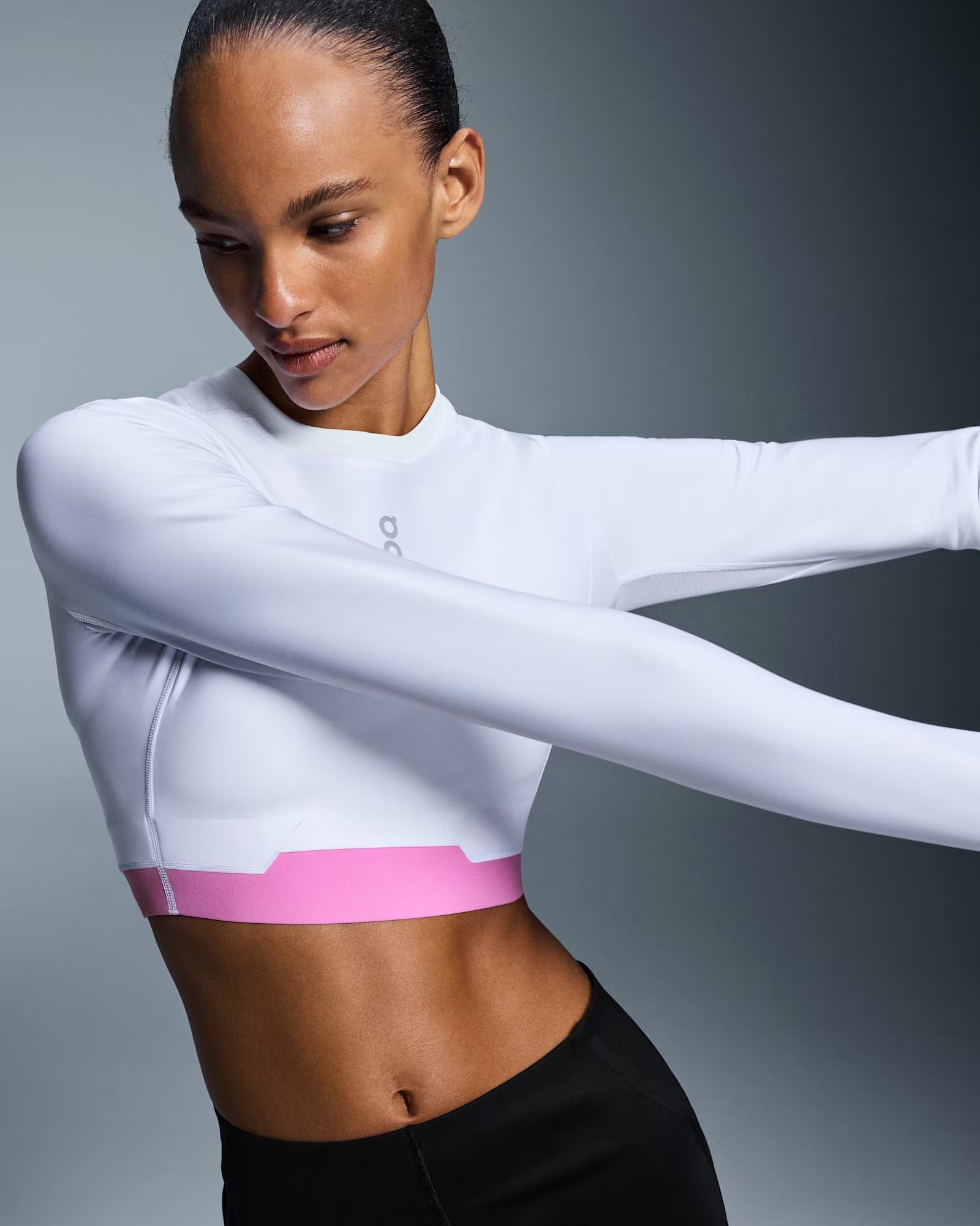 On Train Long-Sleeve Crop