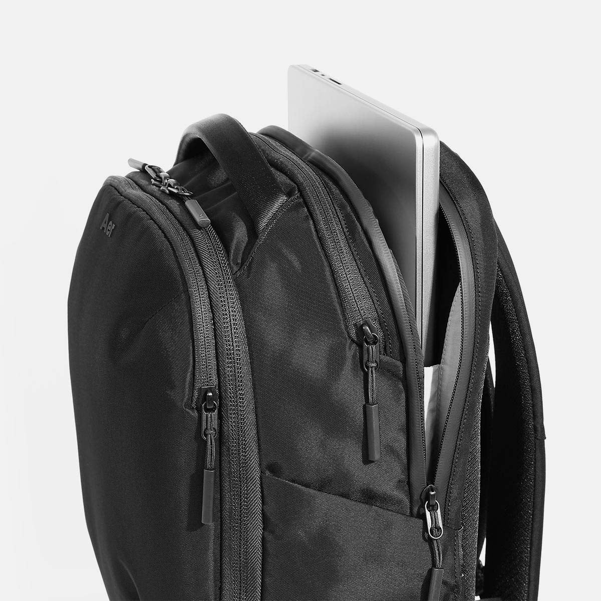 Pro Pack 20L – The Shop at Equinox