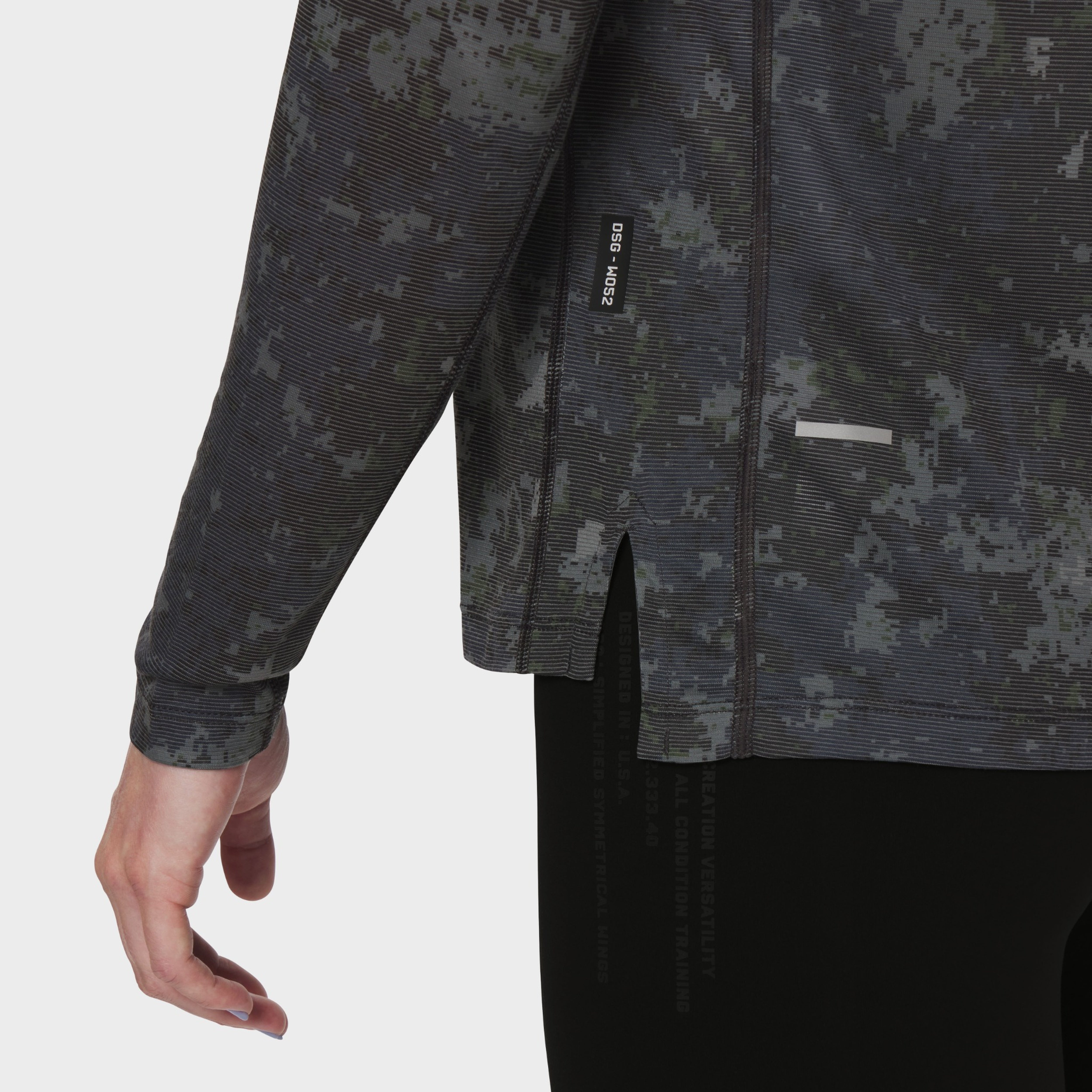 W052. Polartec® Delta Longsleeve - Pixel Camo