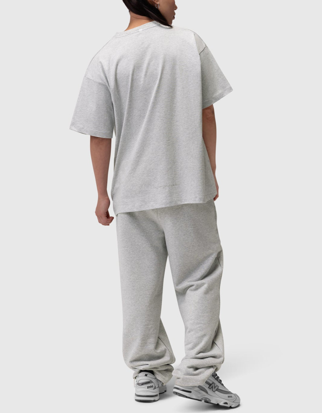 ASRV Distressed Tech Essential Relaxed Tee – The Shop at Equinox