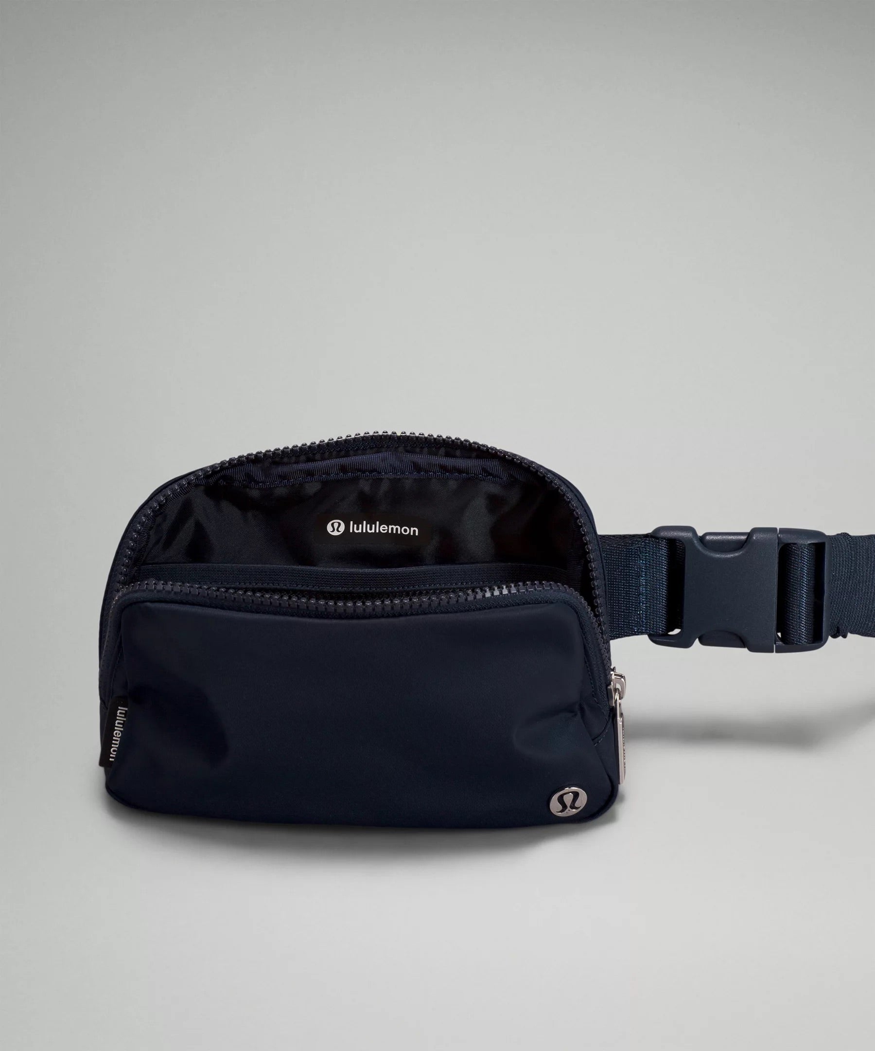 Lululemon Everywhere Belt Bag