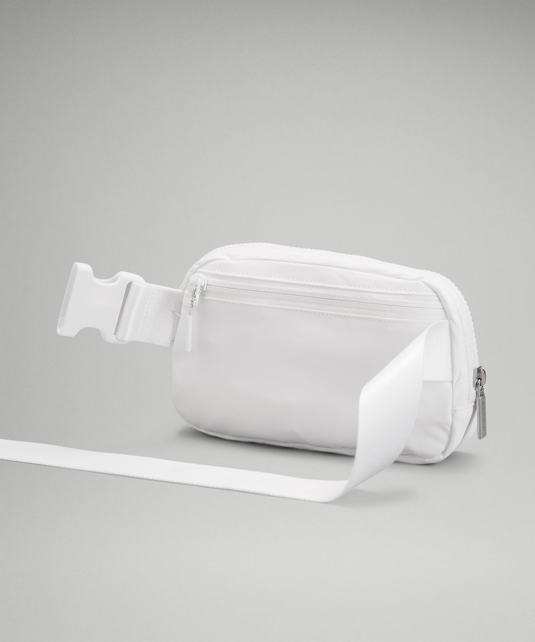 lululemon ボディバッグ ホワイト Lululemon Everywhere Belt Bag – The Shop at Equinox