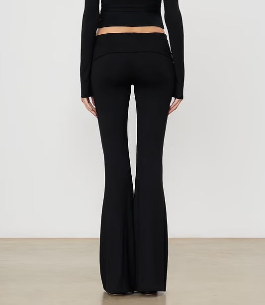 Eterne Foldover Flare Pant – The Shop at Equinox