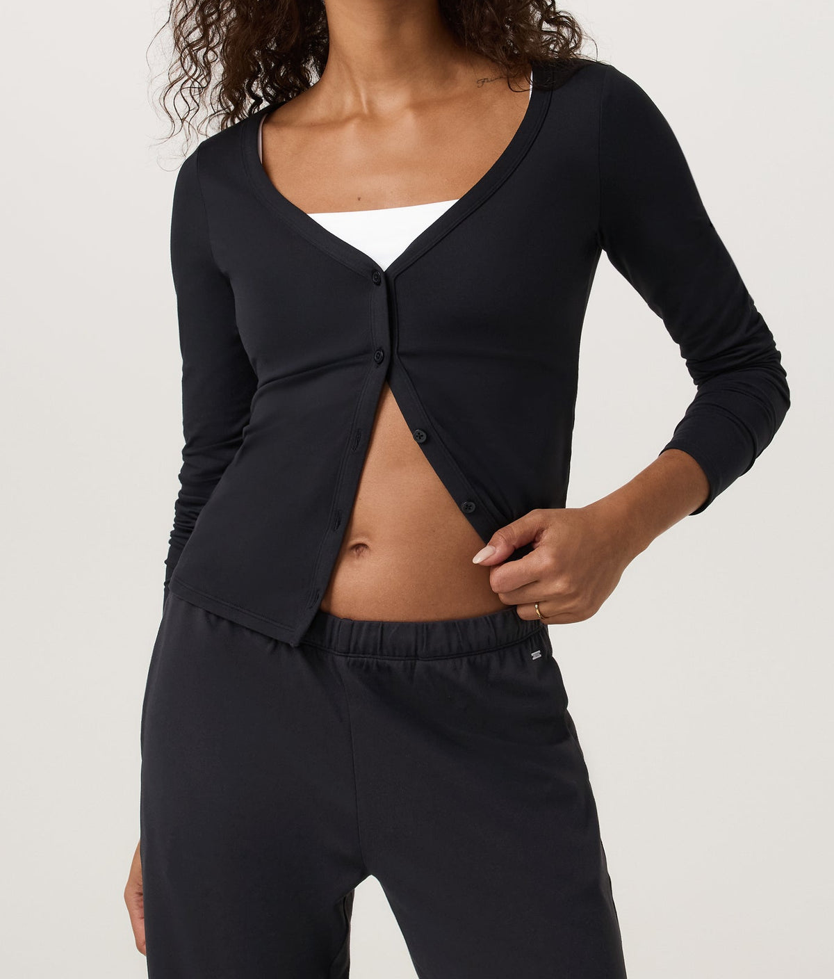 Vuori Long Sleeve Halo V-Neck Cardigan