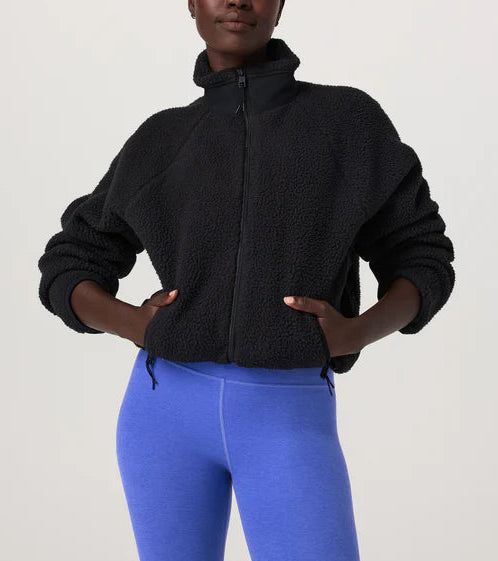 Vuori Alpine Jacket – The Shop at Equinox