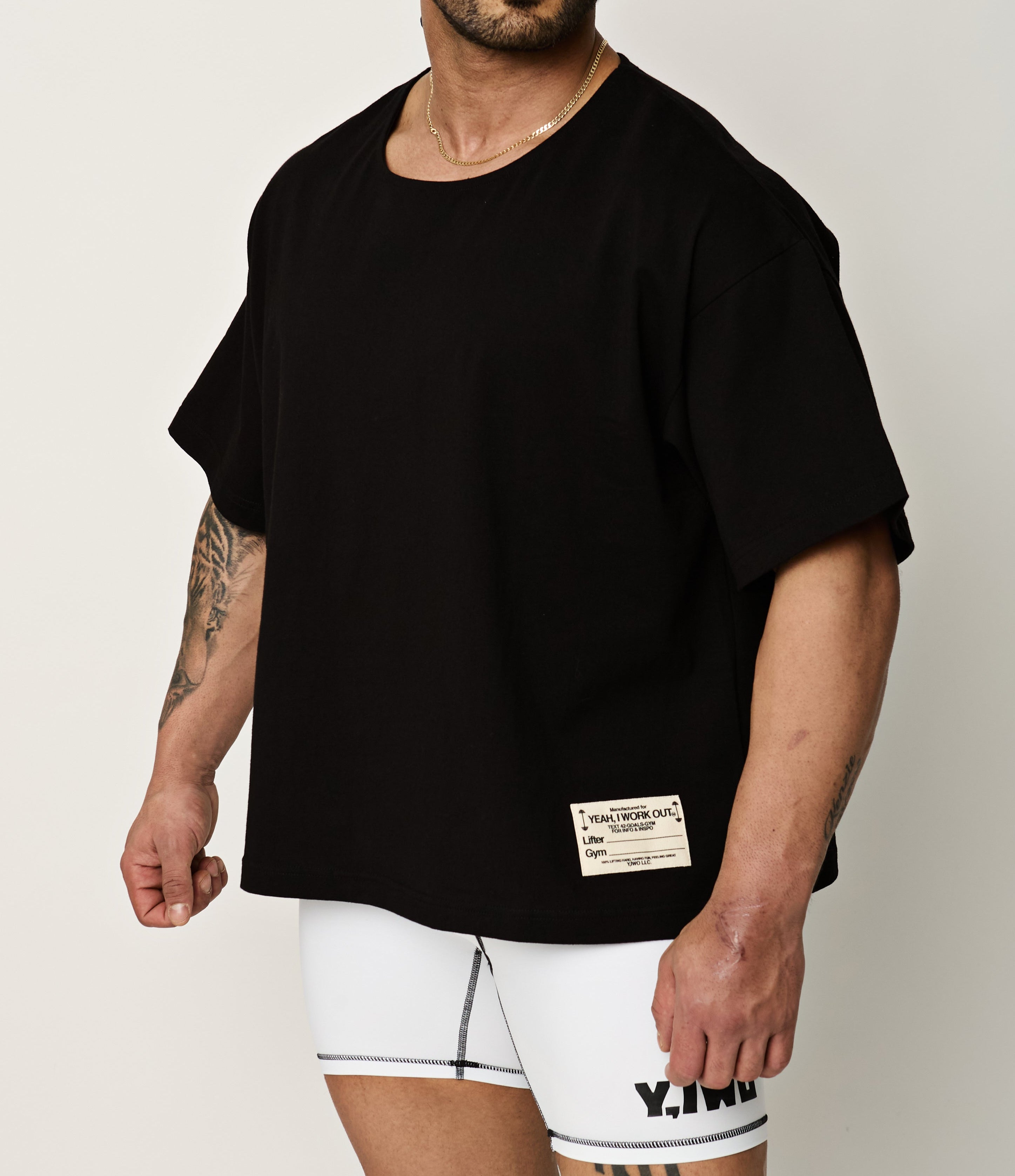 YIWO Big Box Short Sleeve – The Shop at Equinox