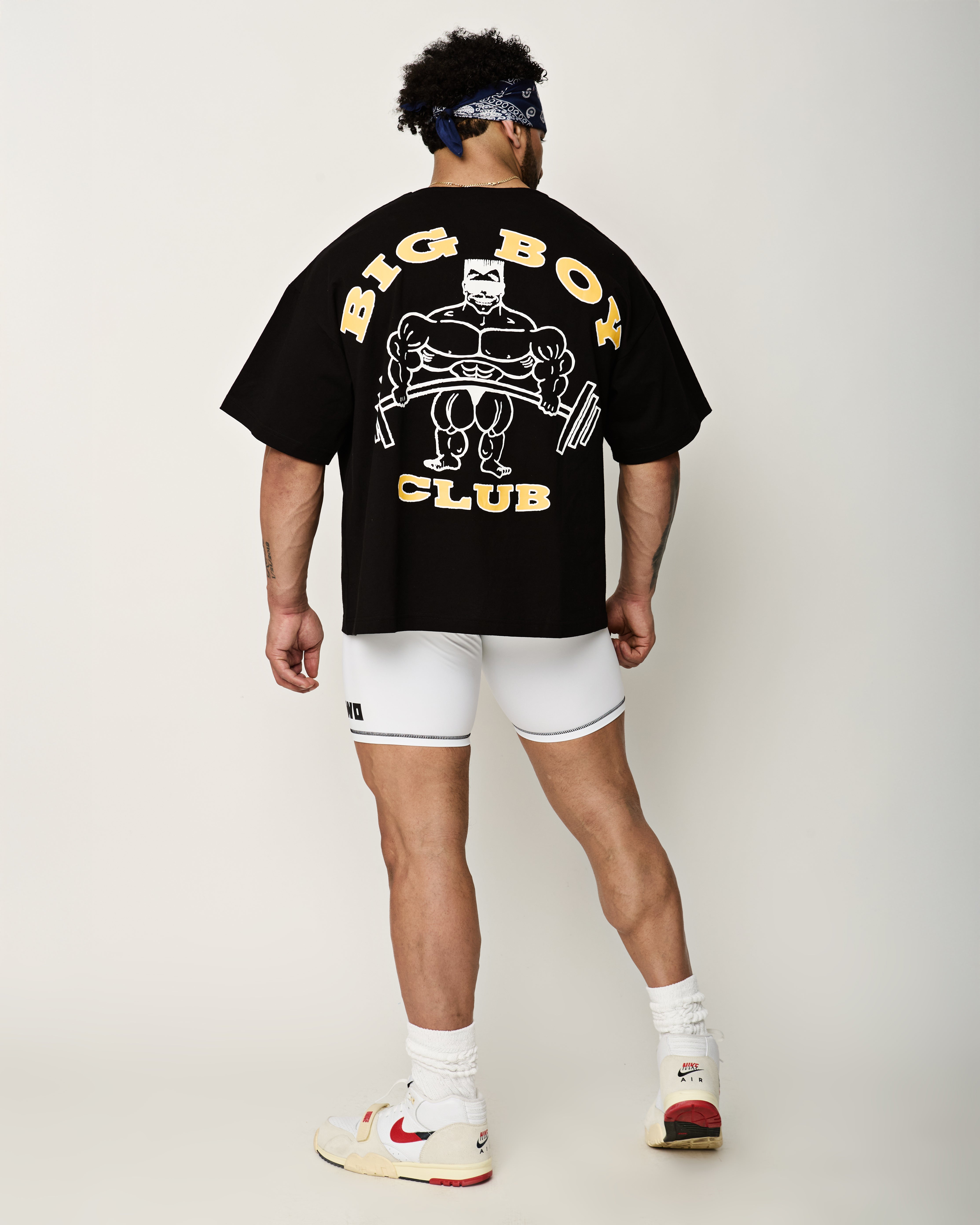 YIWO Big Box Short Sleeve – The Shop at Equinox