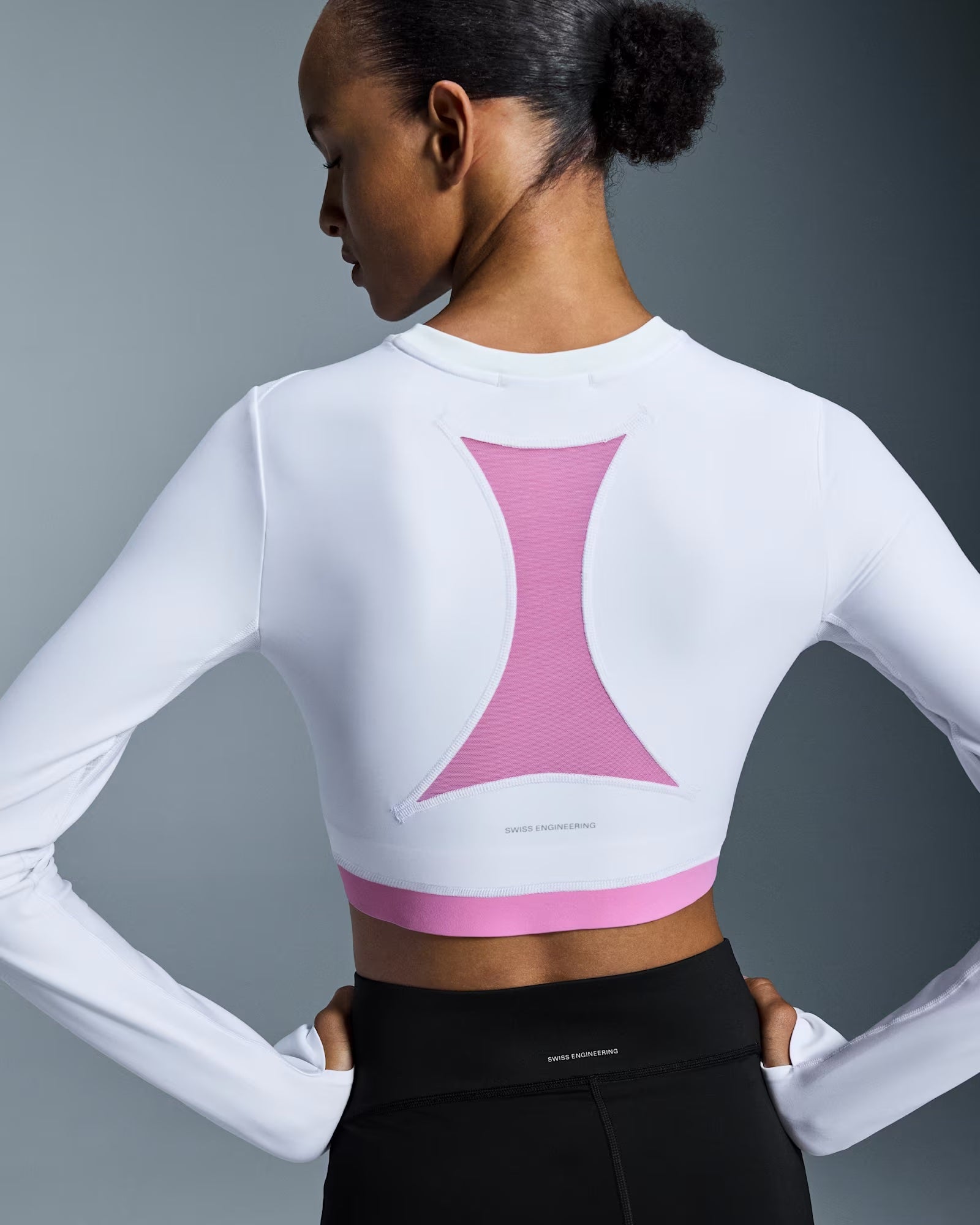 On Train Long-Sleeve Crop