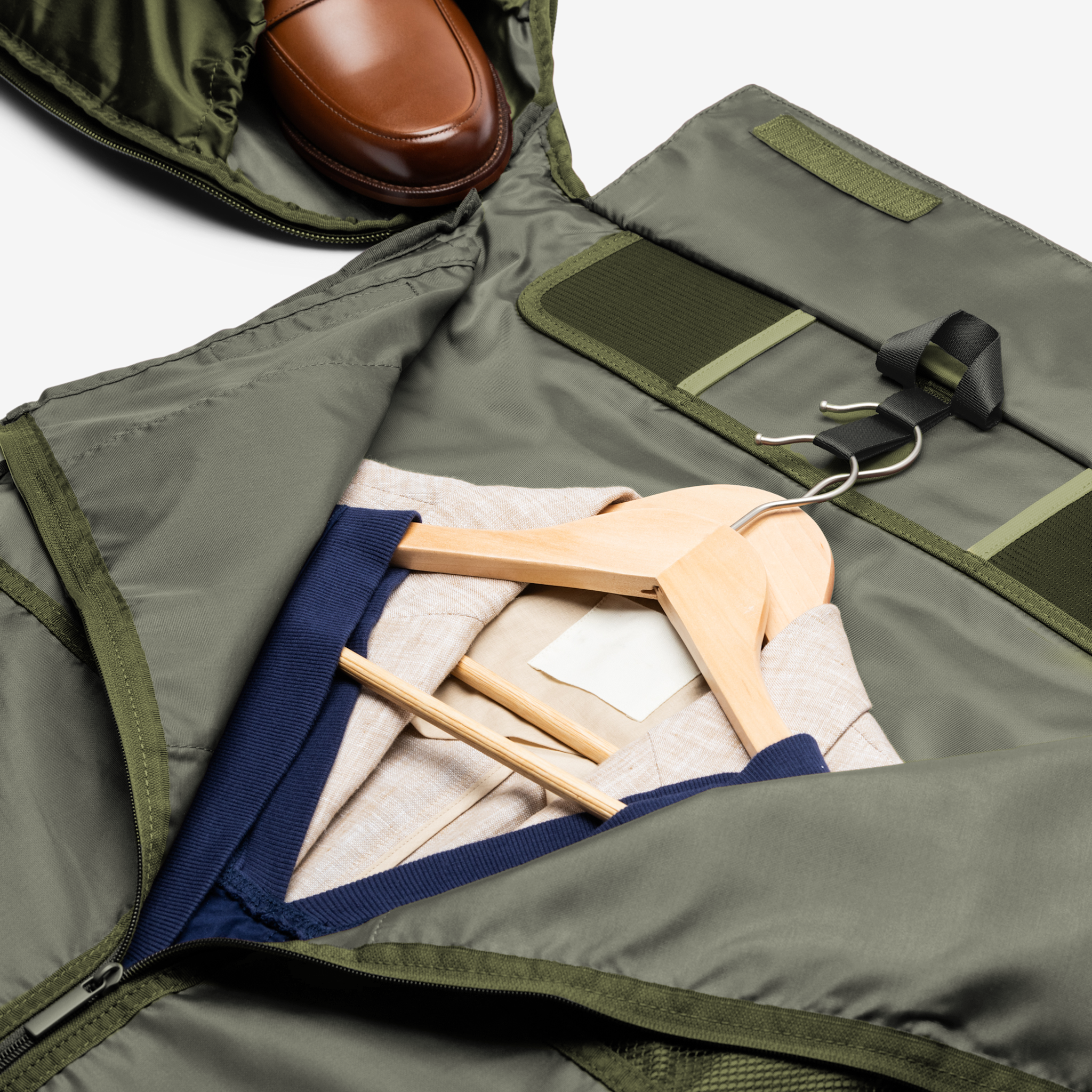 Halfday Travel The Premium Garment Duffel 45L