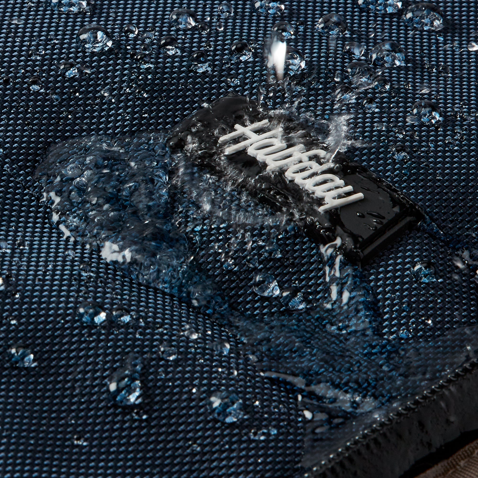 Halfday Travel The Premium Garment Duffel 45L