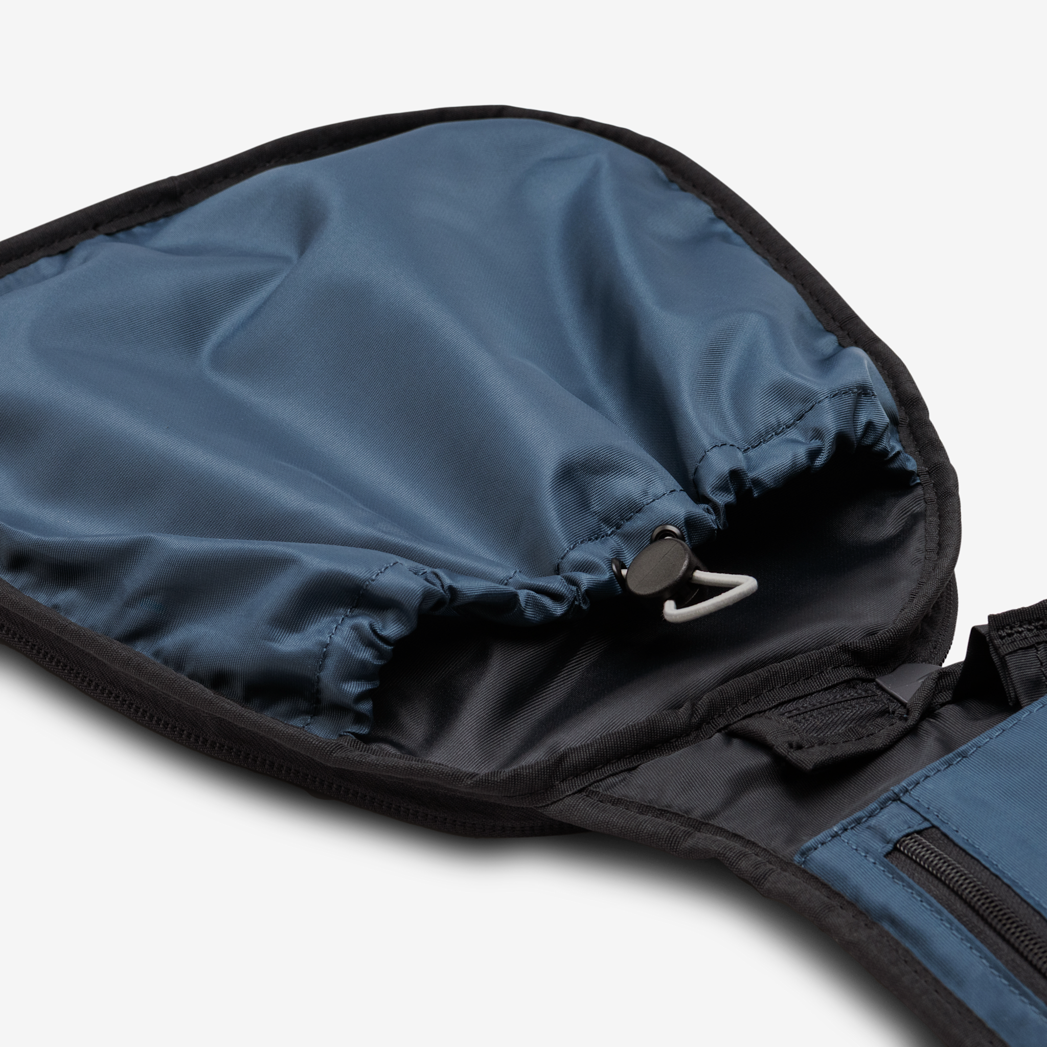 Halfday Travel The Premium Garment Duffel 45L
