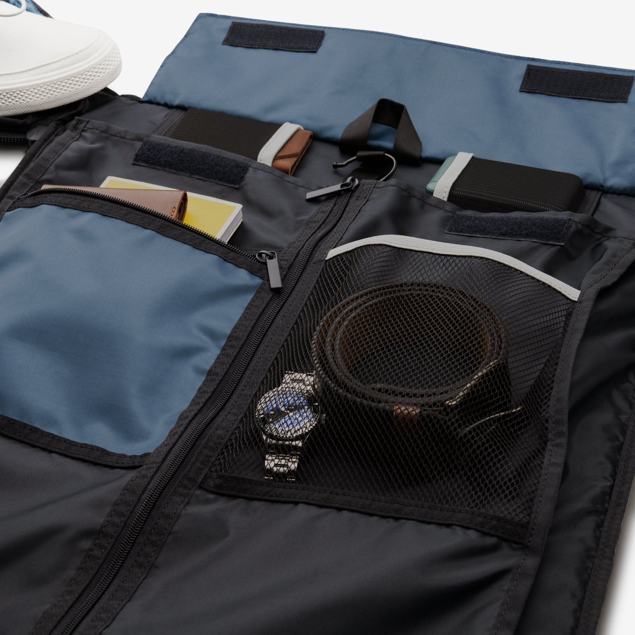 Halfday Travel The Premium Garment Duffel 45L