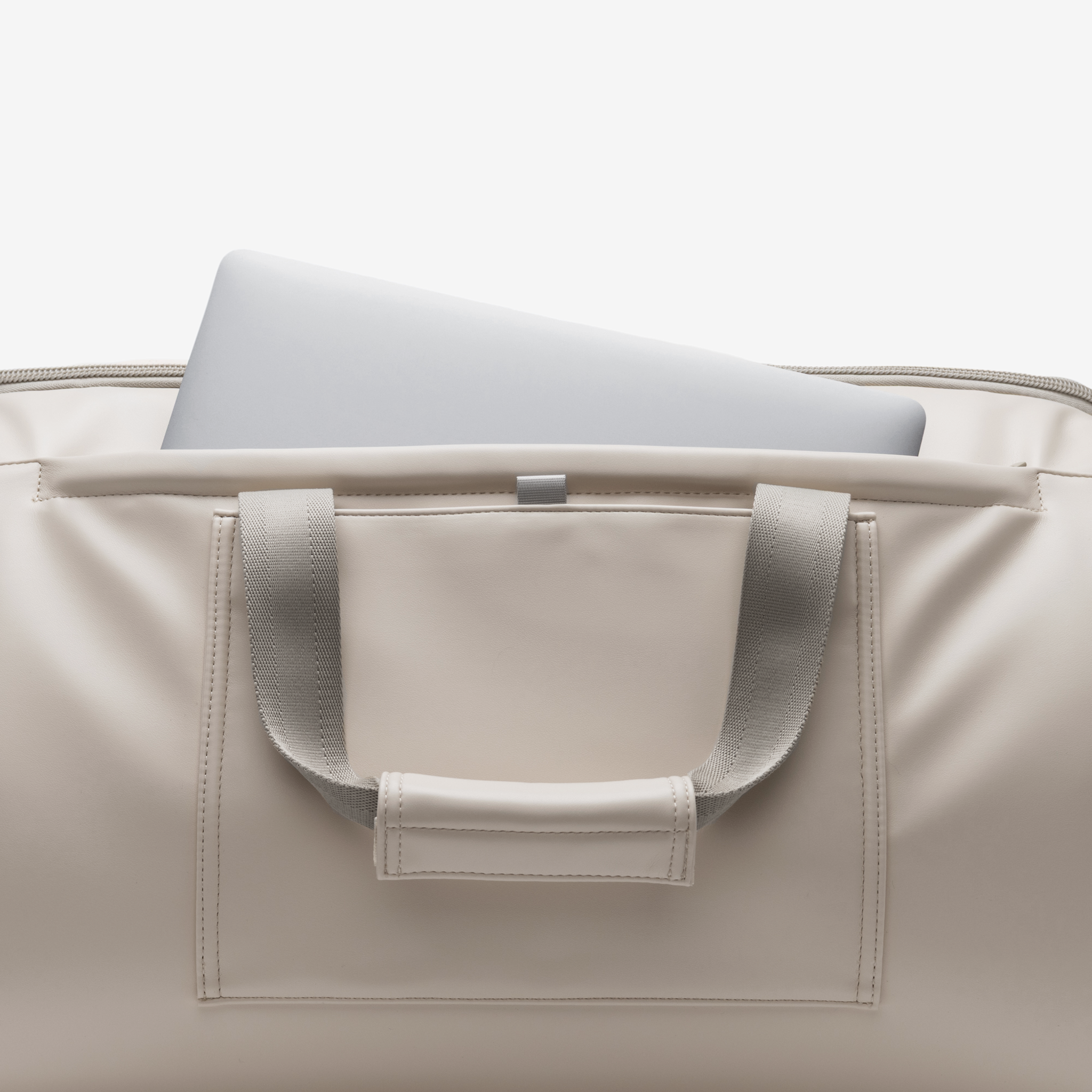 Halfday Travel The Premium Garment Duffel 45L