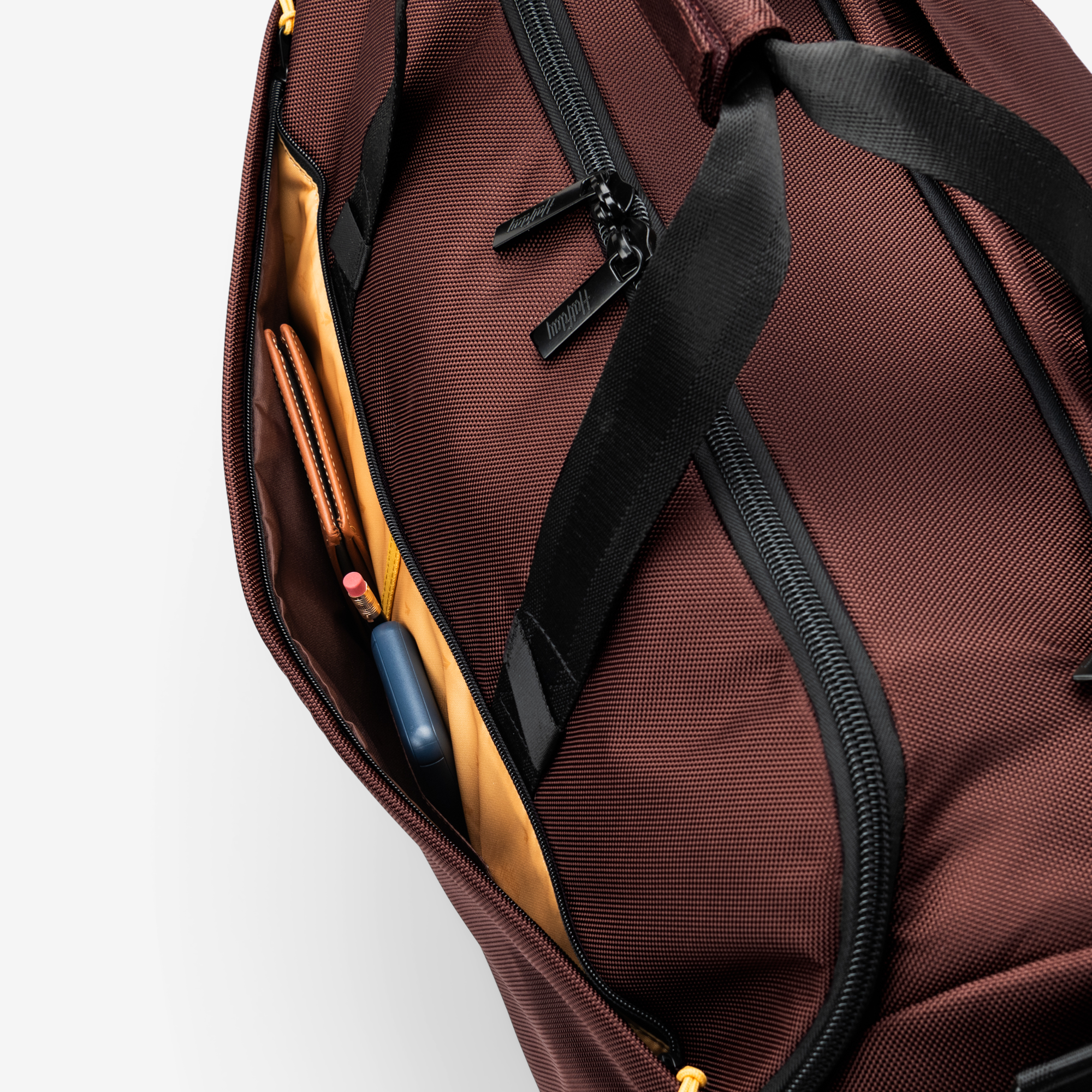 Halfday Travel The Premium Garment Duffel 45L